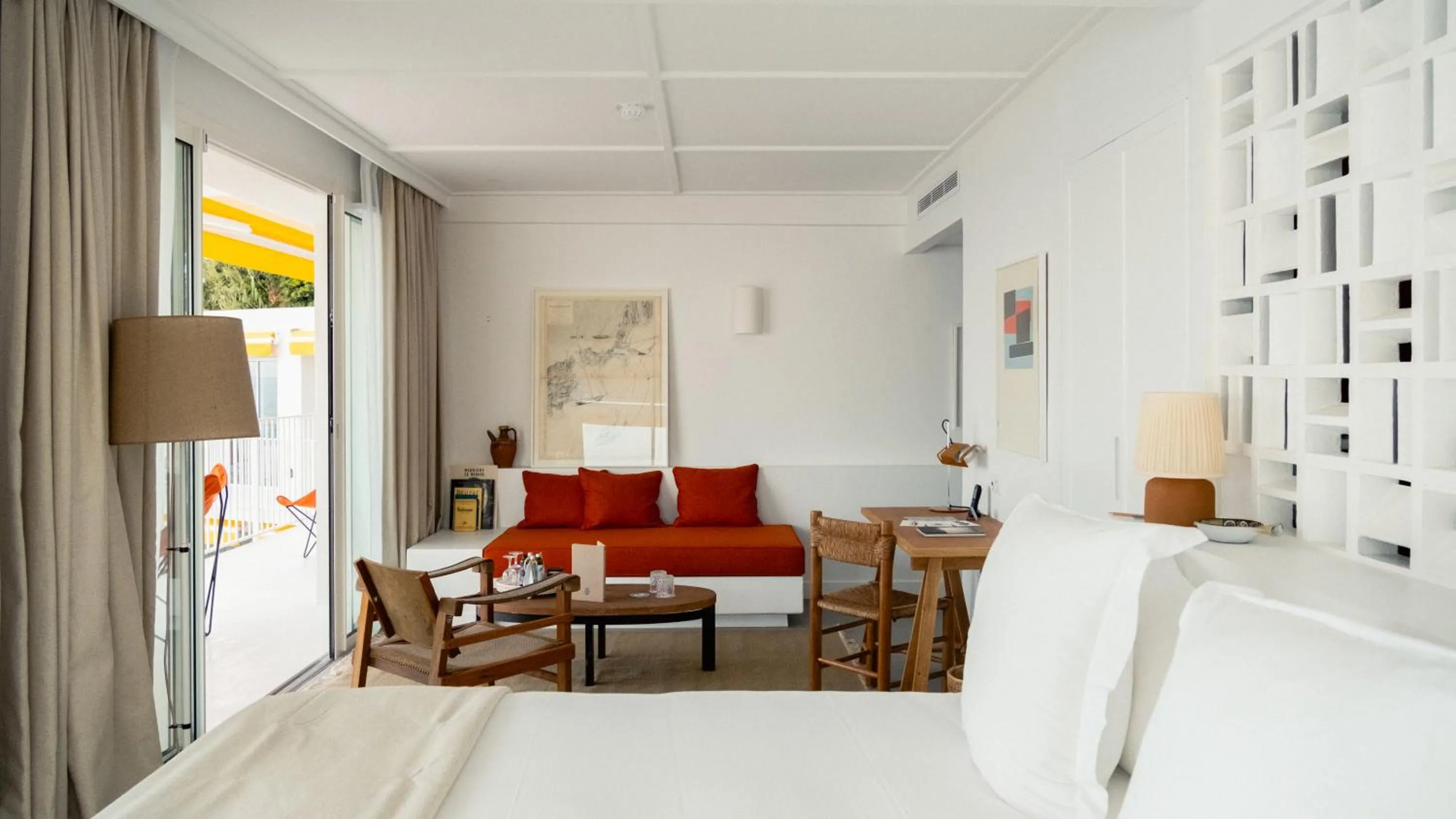 Les Roches Rouges, a Beaumier hotel