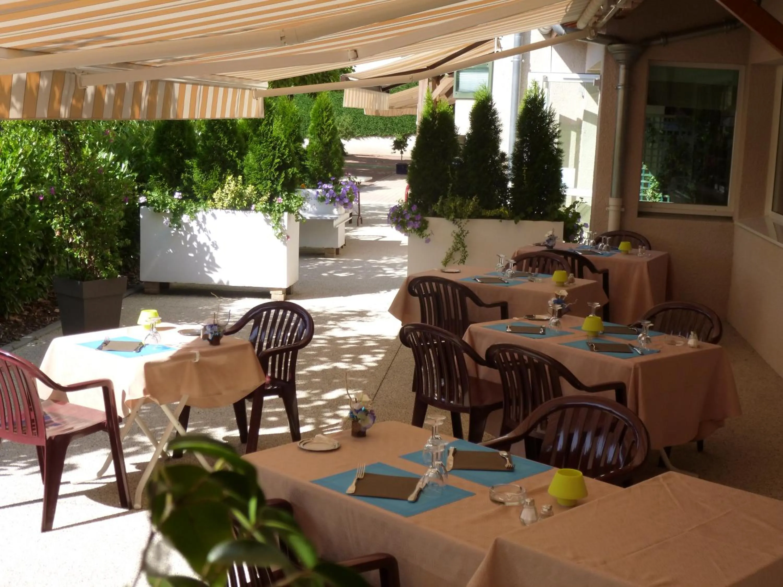 Patio in Hotel Le Chatard