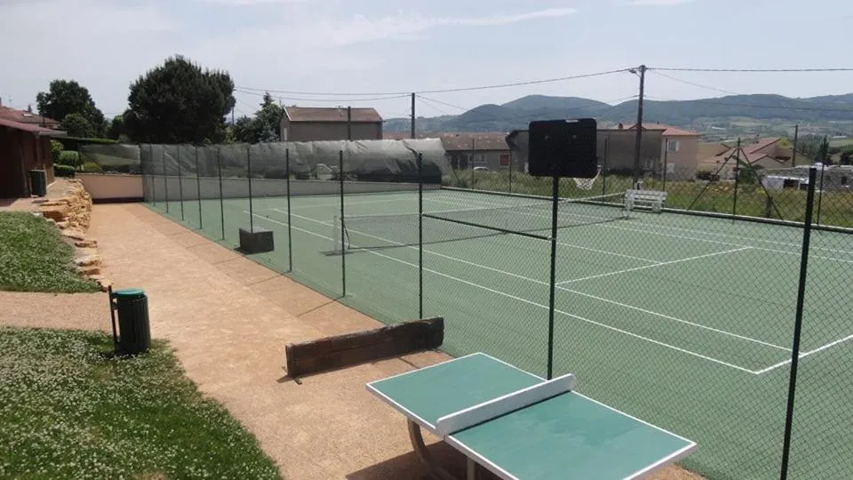 Table tennis in Hotel Le Chatard
