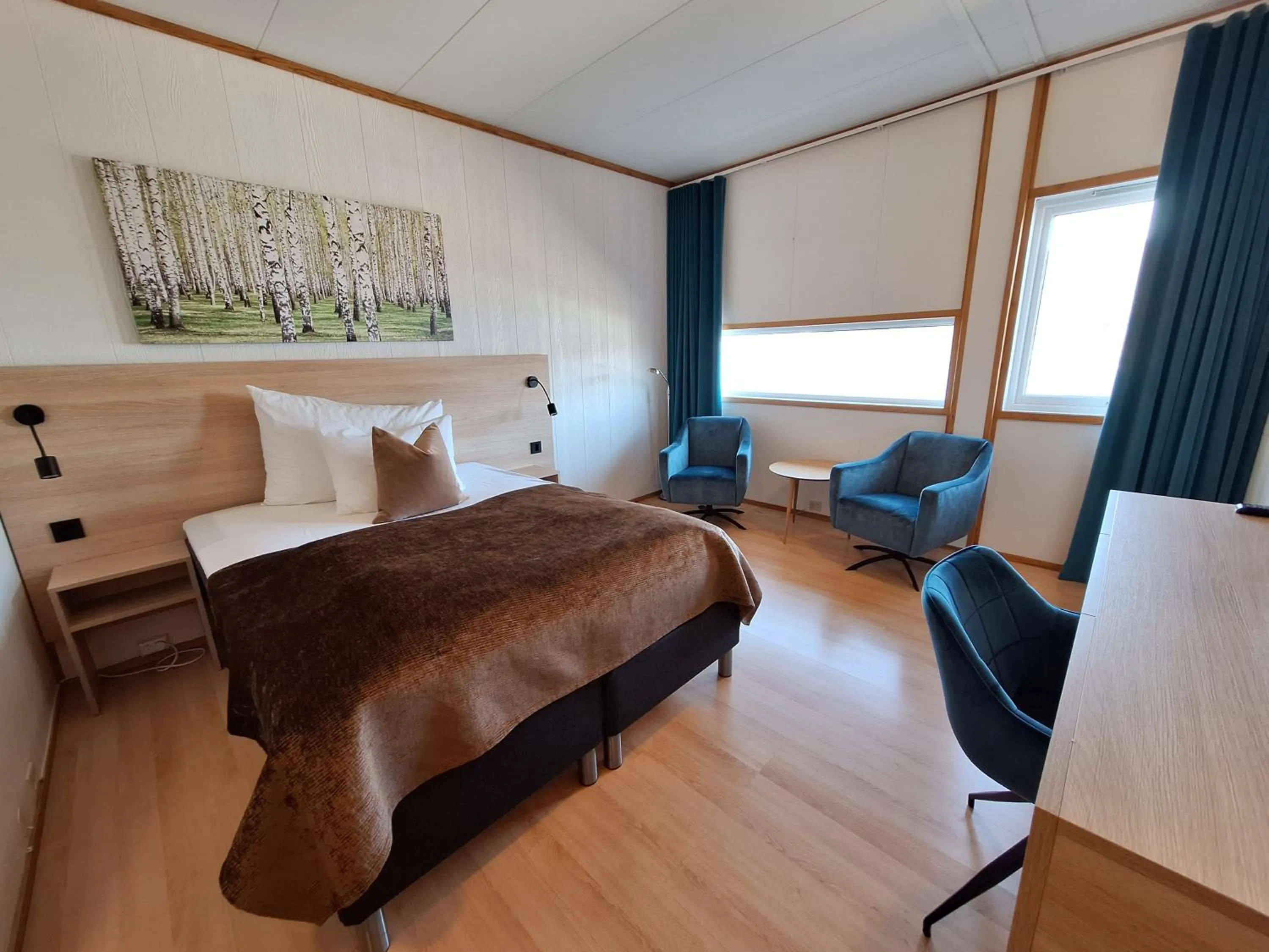 Bedroom, Bed in Tjeldsundbrua Hotel