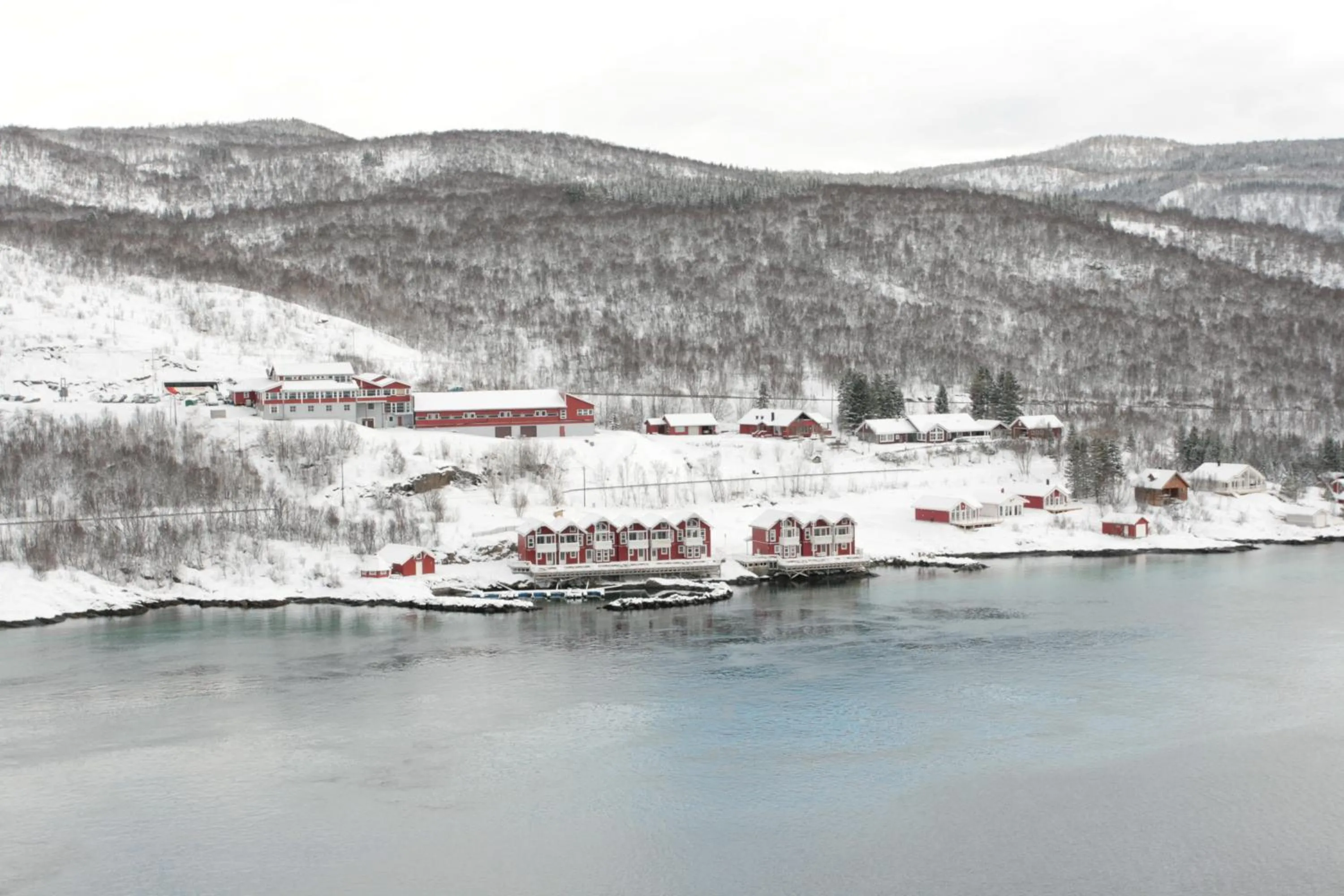 Property building in Tjeldsundbrua Hotel