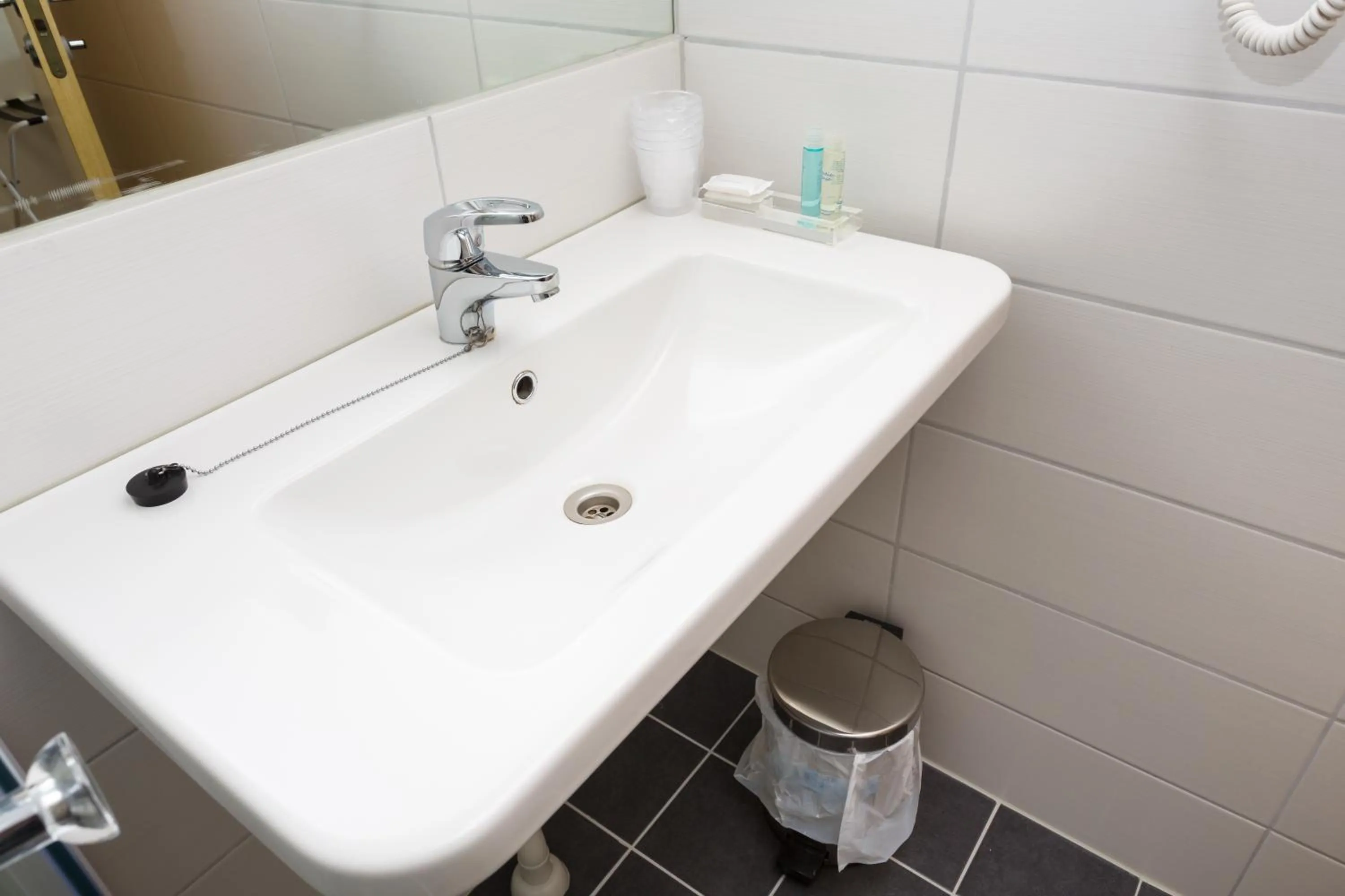 Bathroom in Tjeldsundbrua Hotel