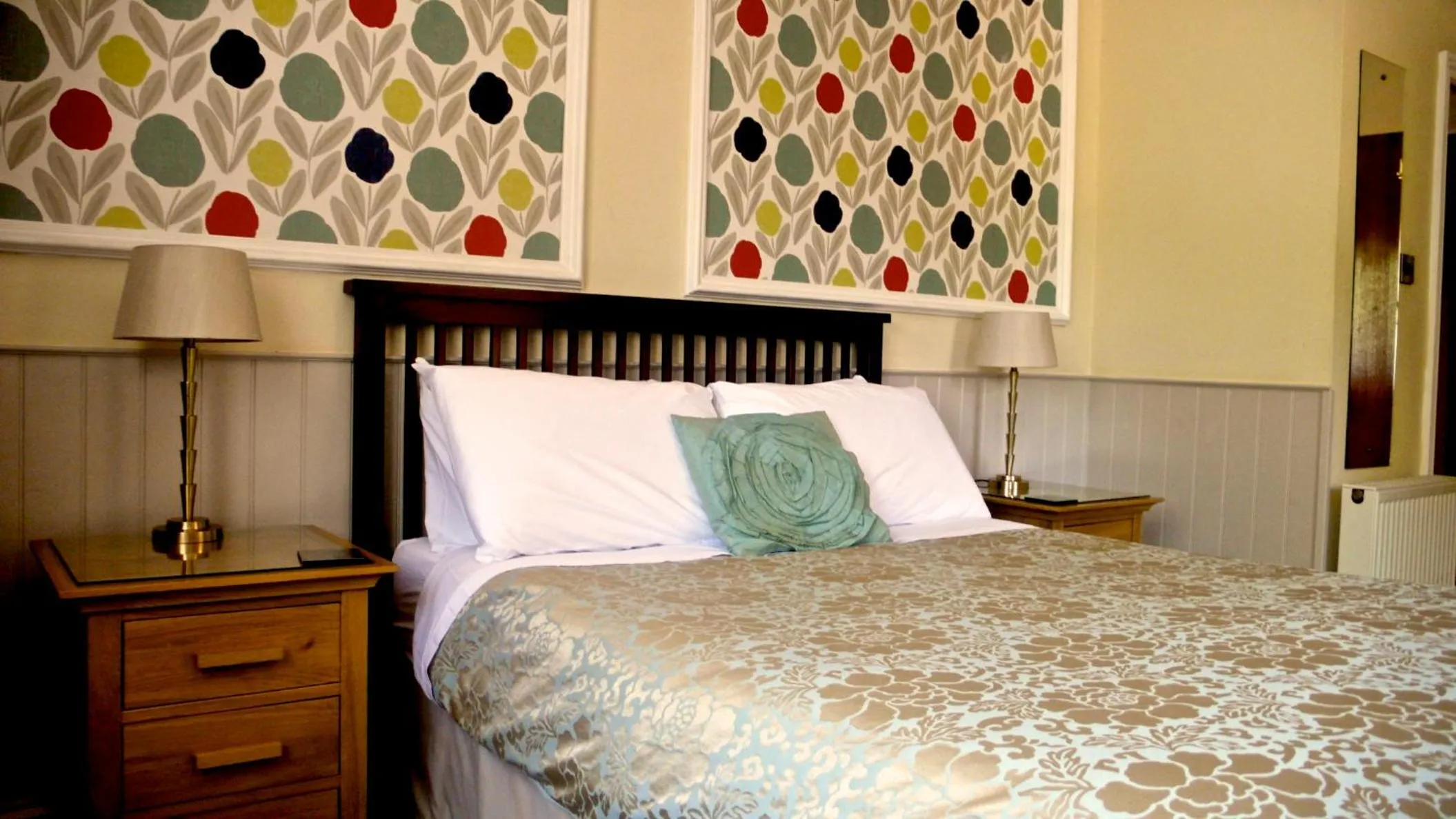 Bed in Acorn Guest House in Hull