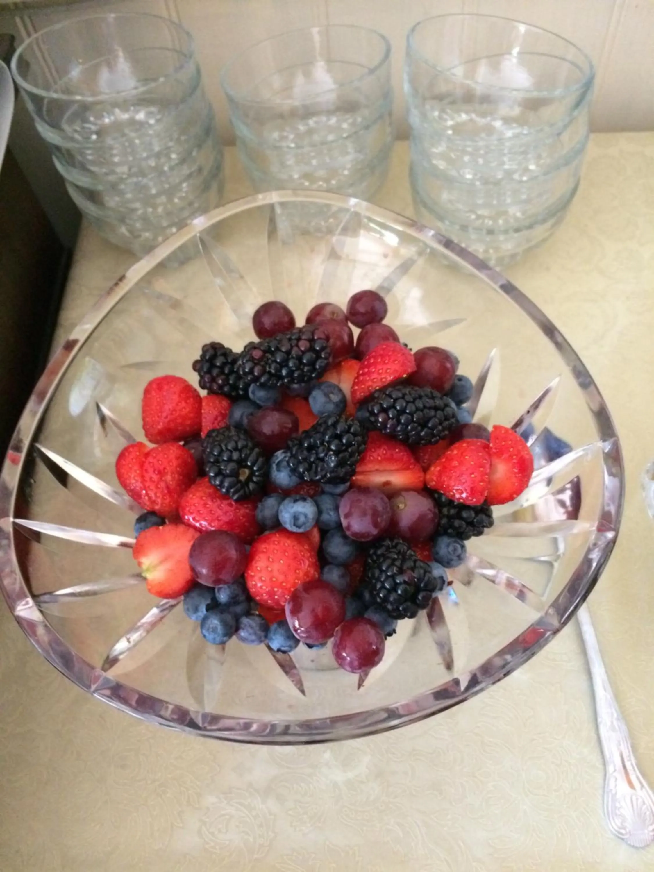 Breakfast in Acorn Guest House in Hull