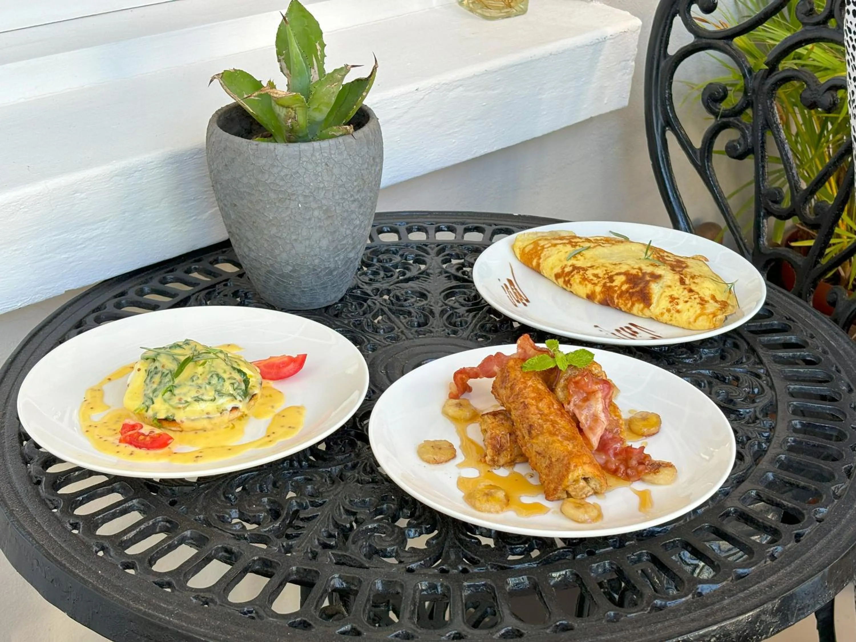 Food in Three Boutique Hotel