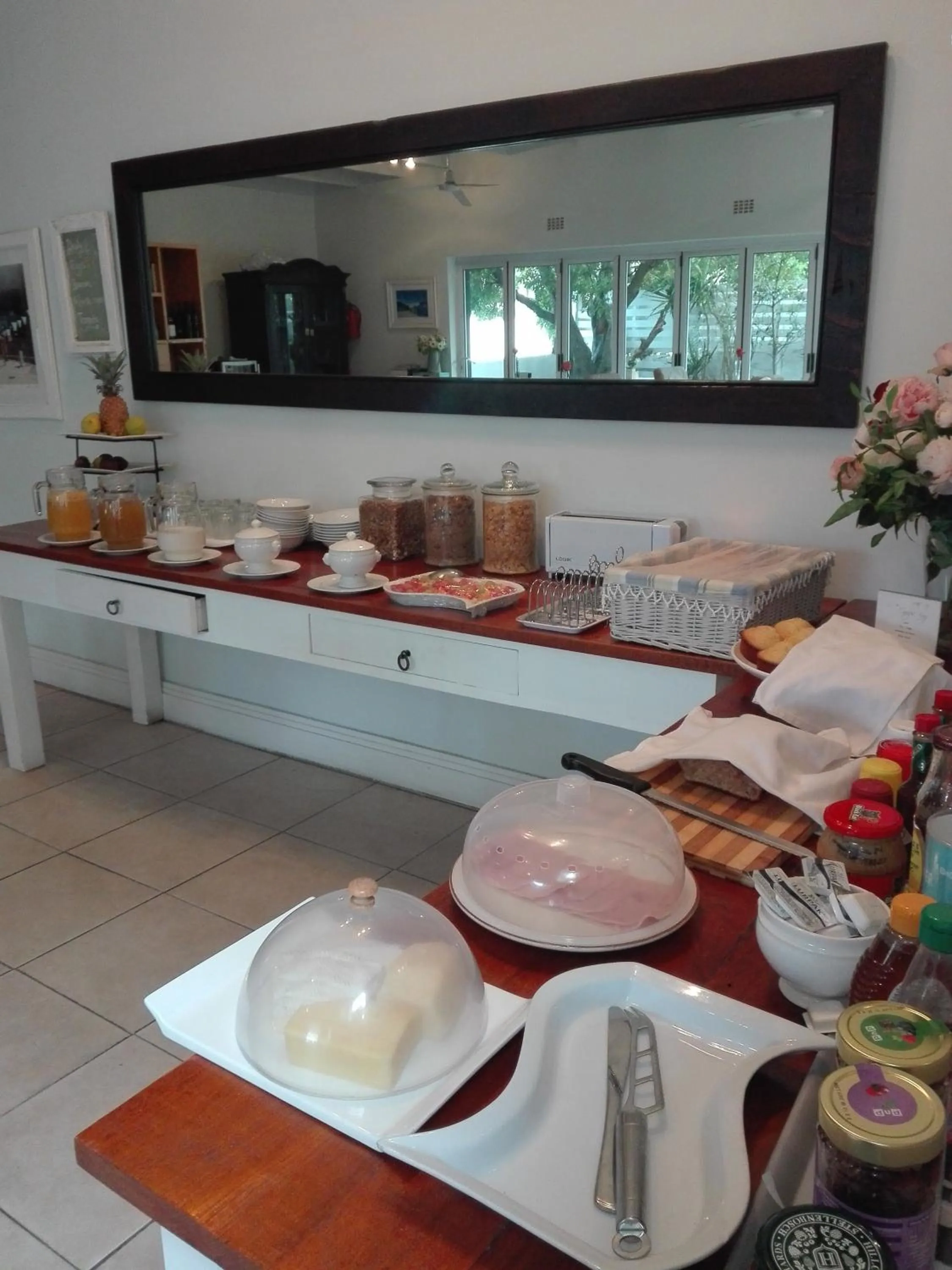 Breakfast in 61 on Camps Bay