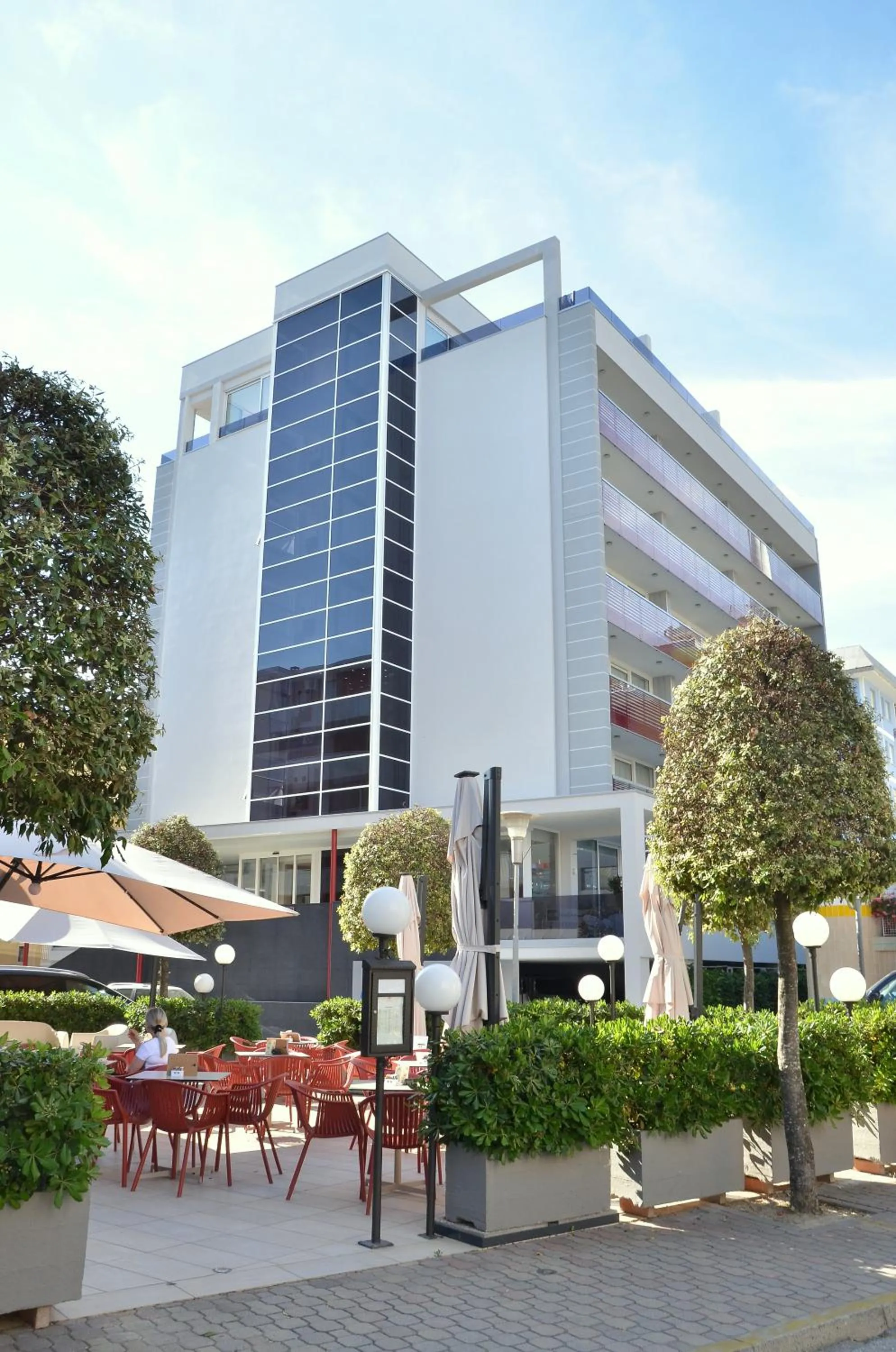 Property building in Hotel Amburgo
