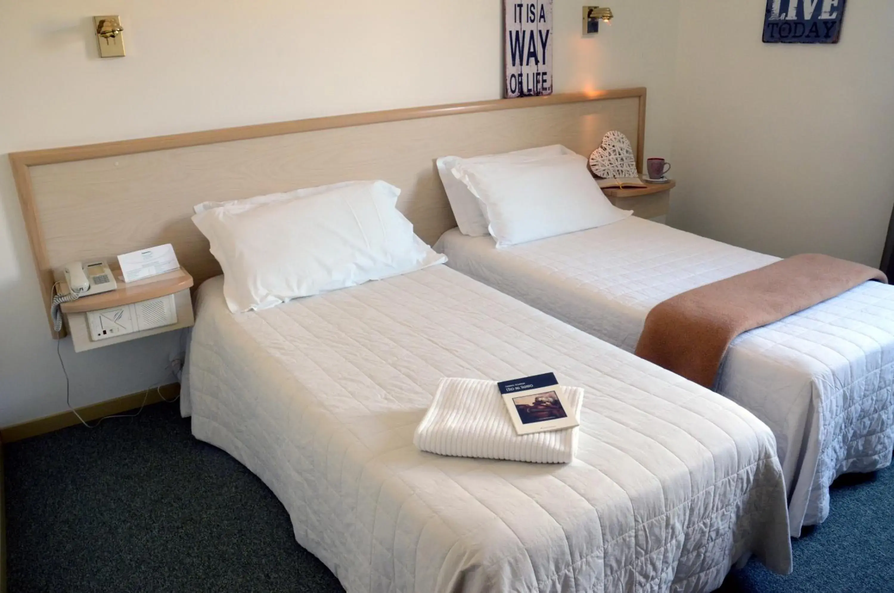 Superior Deluxe Double or Twin Room in Hotel Bassetto Superior Deluxe Double or Twin Room in Hotel Bassetto