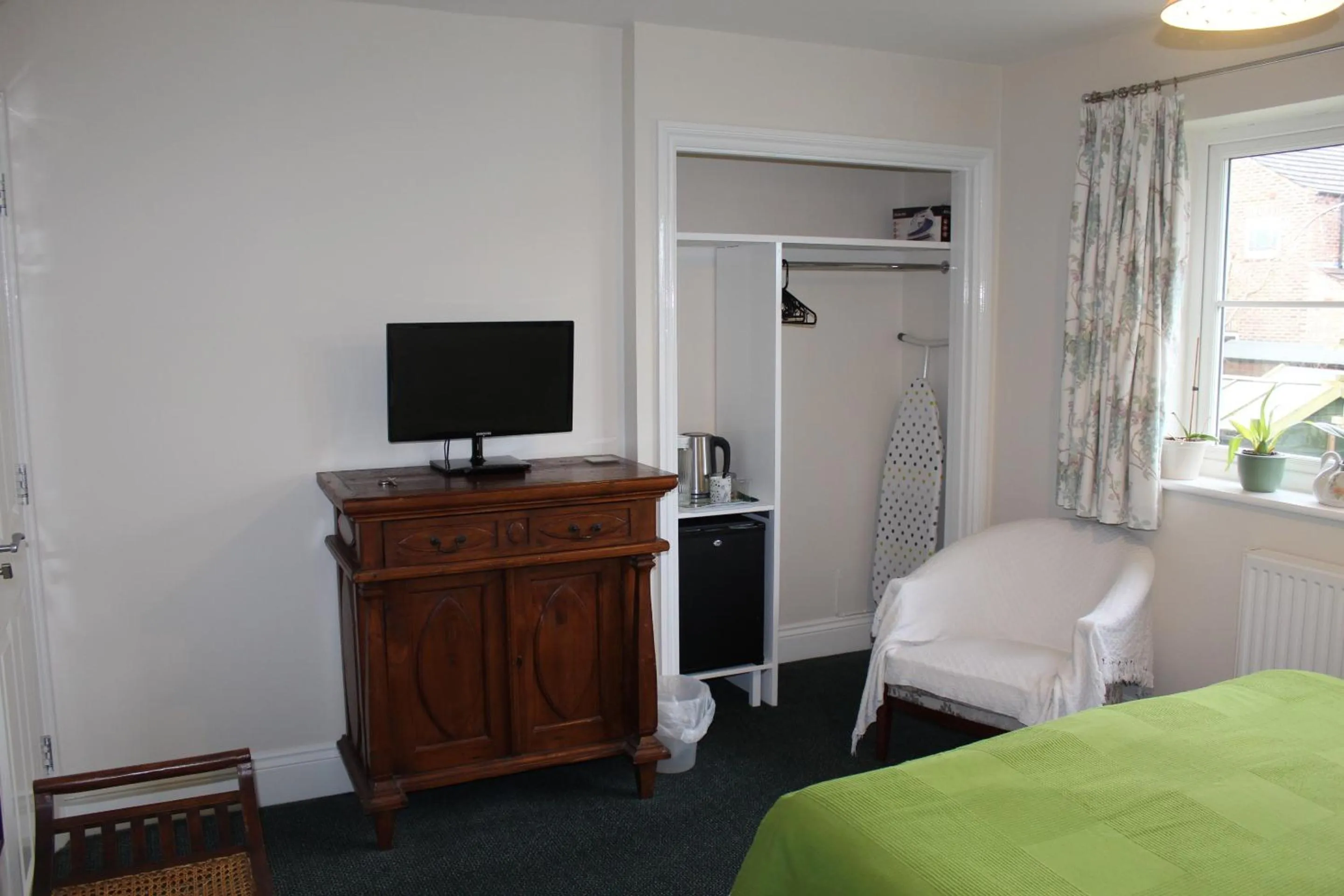 Bedroom, Bed in Oxfordbnb