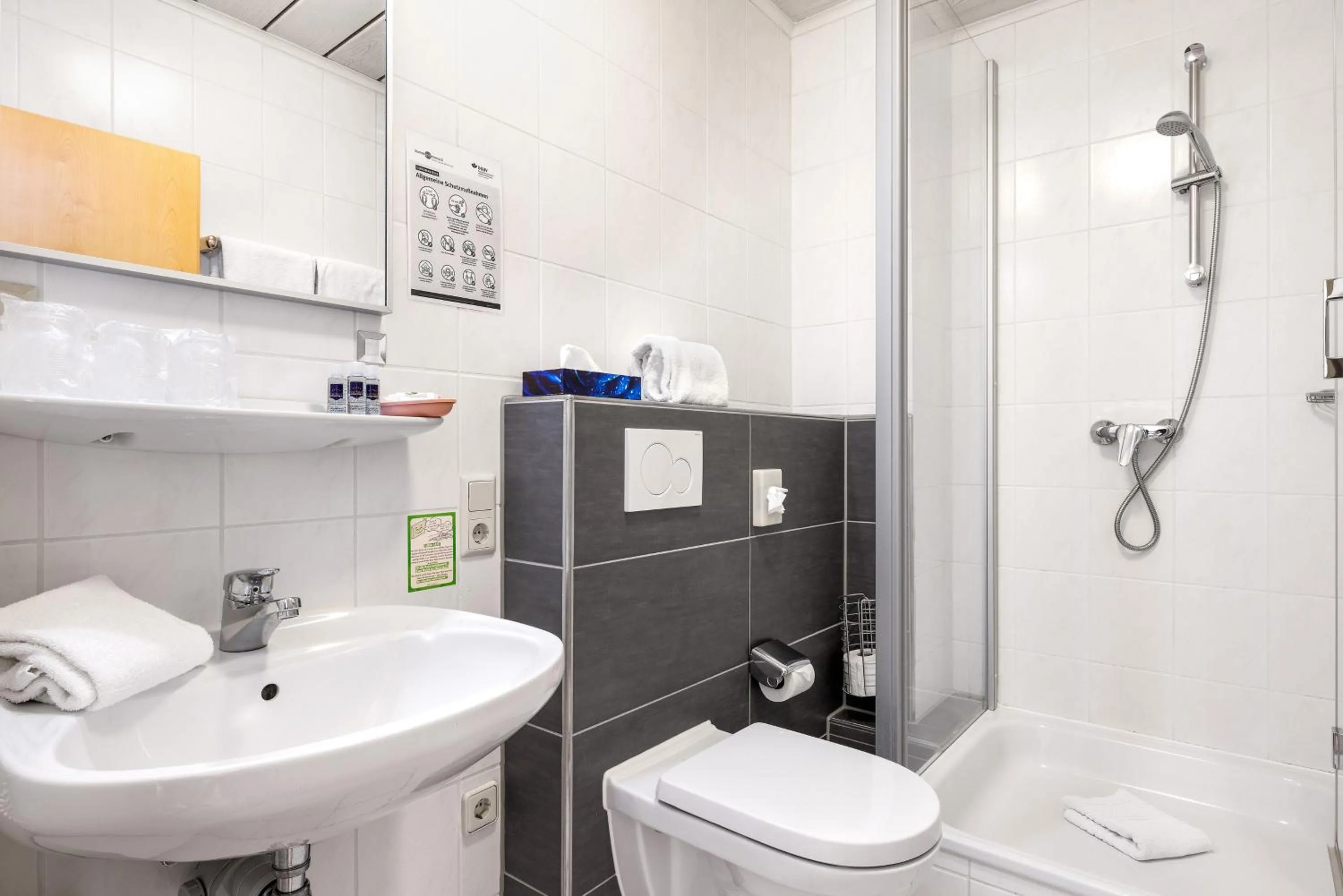 Bathroom in Aktivhotel Alter Kaiser