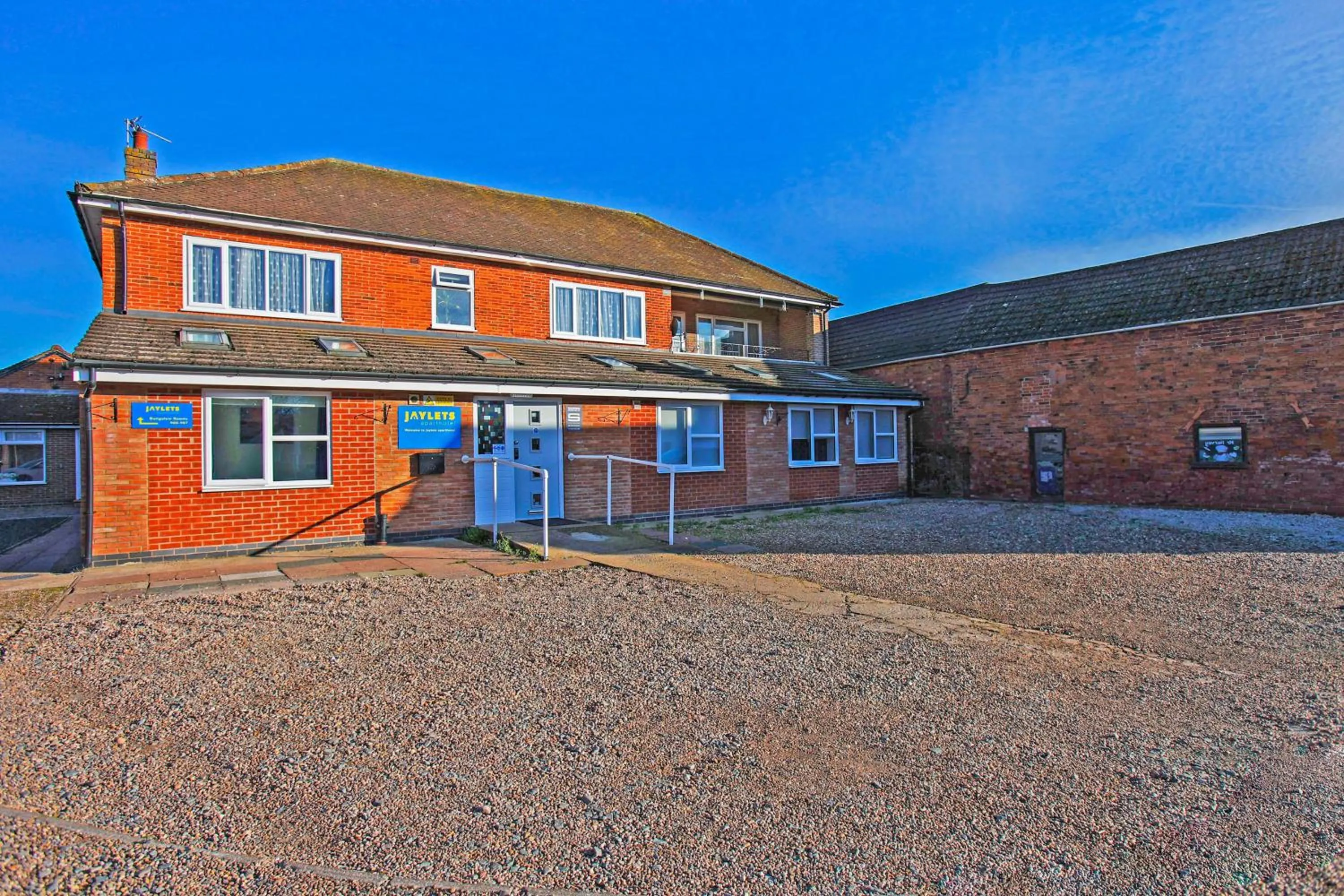 Facade/entrance in OYO Aparthotel Hathern - Loughborough