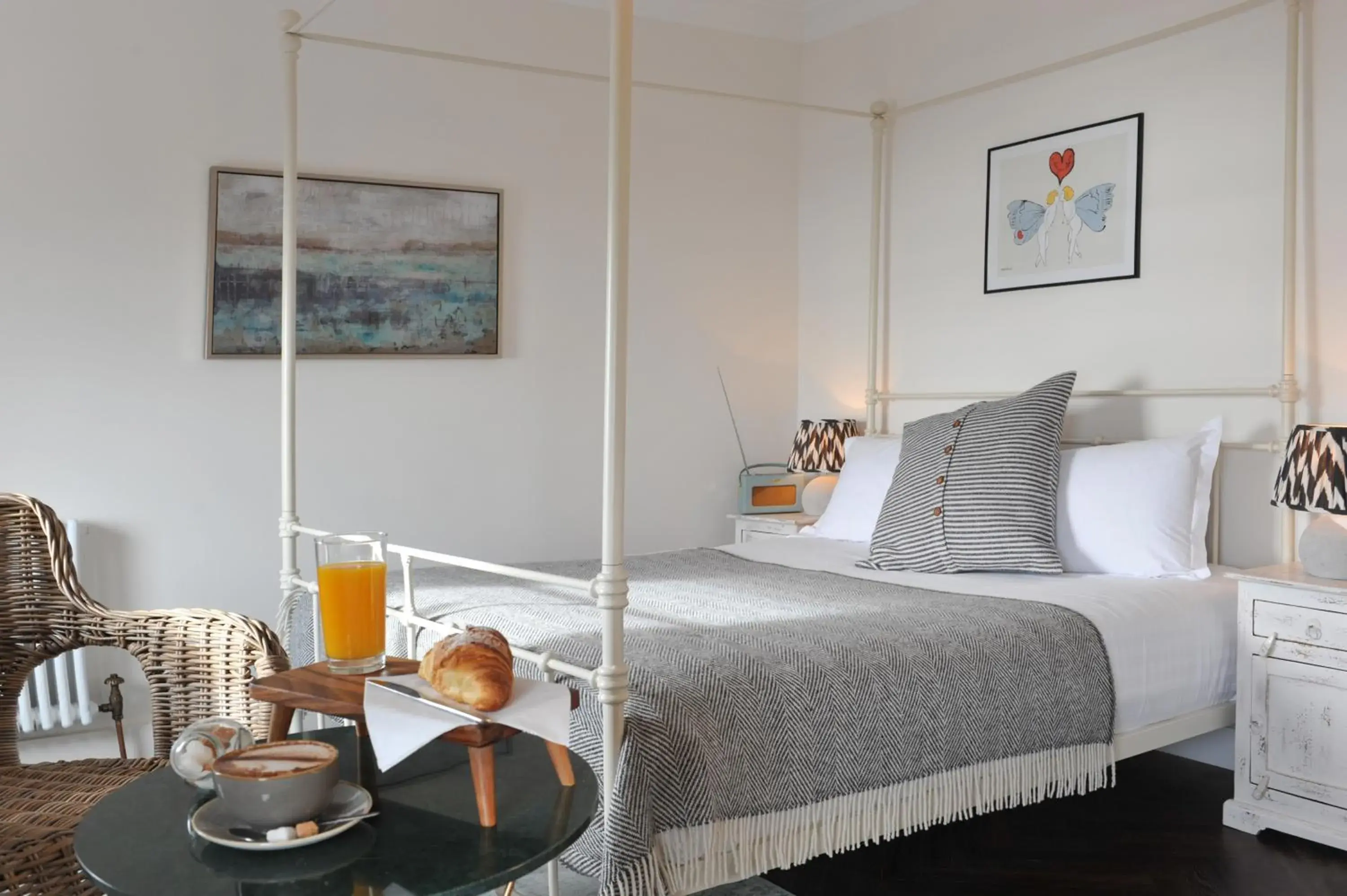 Deluxe Double Room with Sea View in The Driftwood Deluxe Double Room with Sea View in The Driftwood