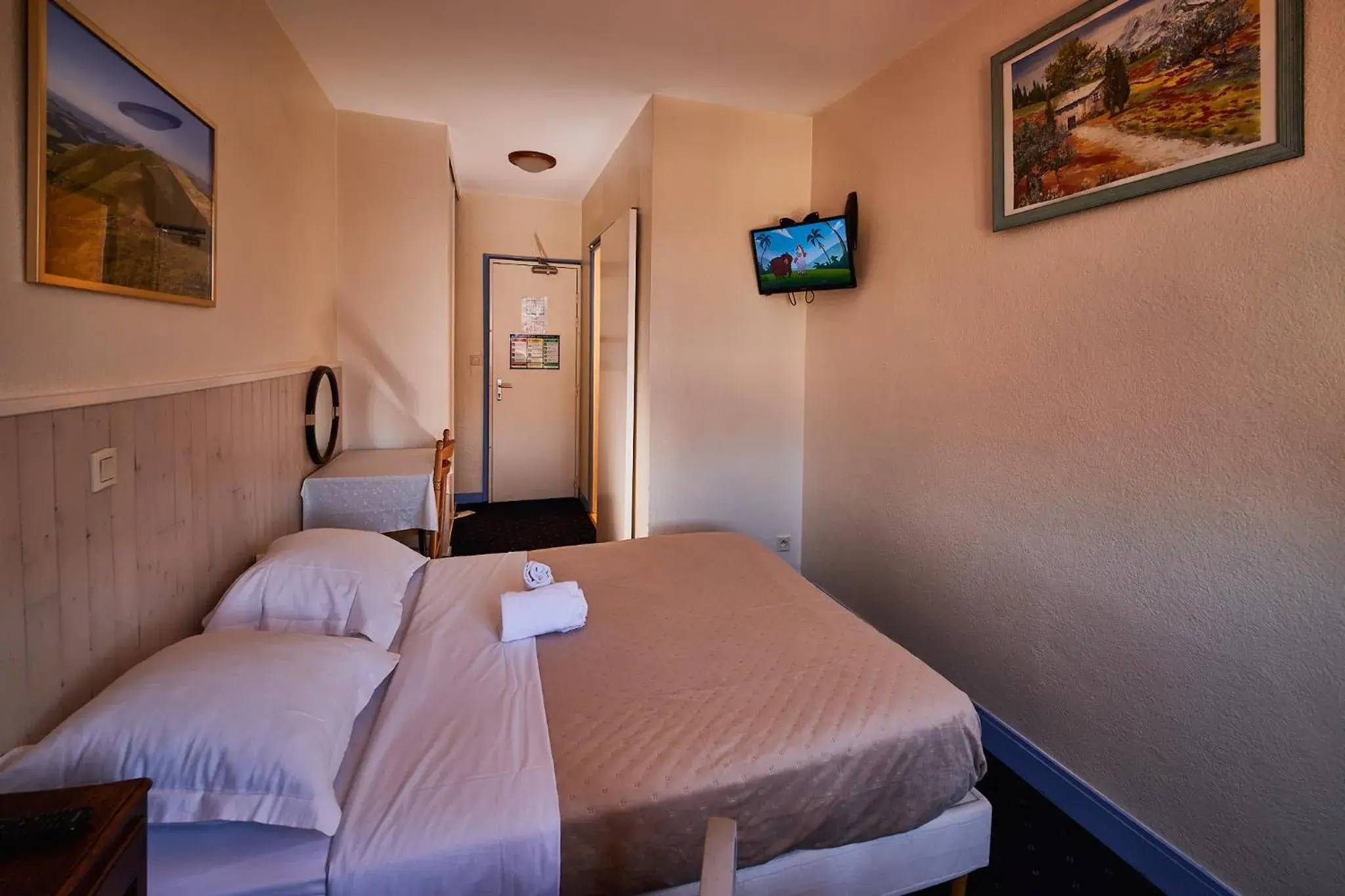 Double Room with Private Bathroom in La Caravelle Double Room with Private Bathroom in La Caravelle