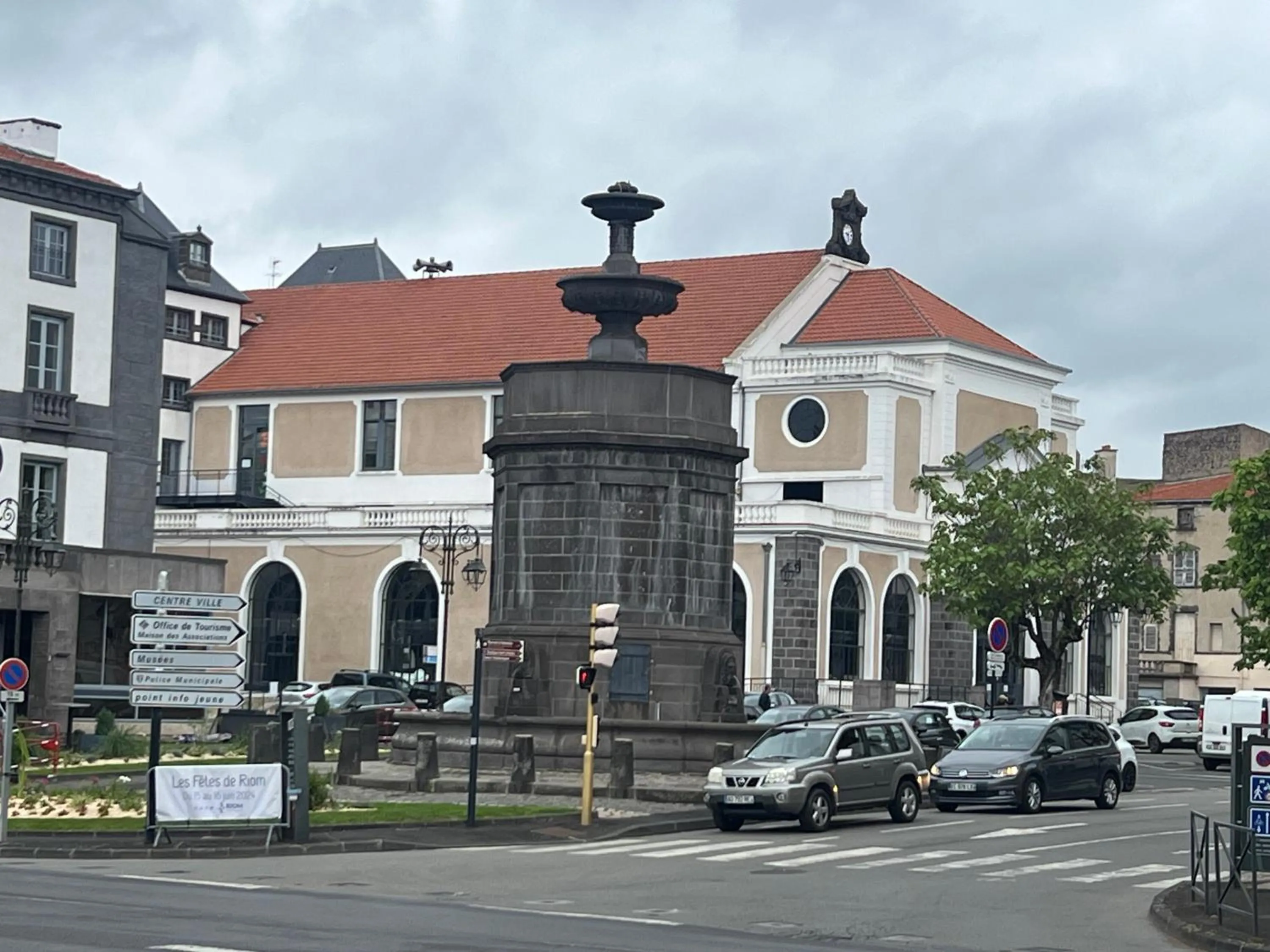 Property building in La Caravelle