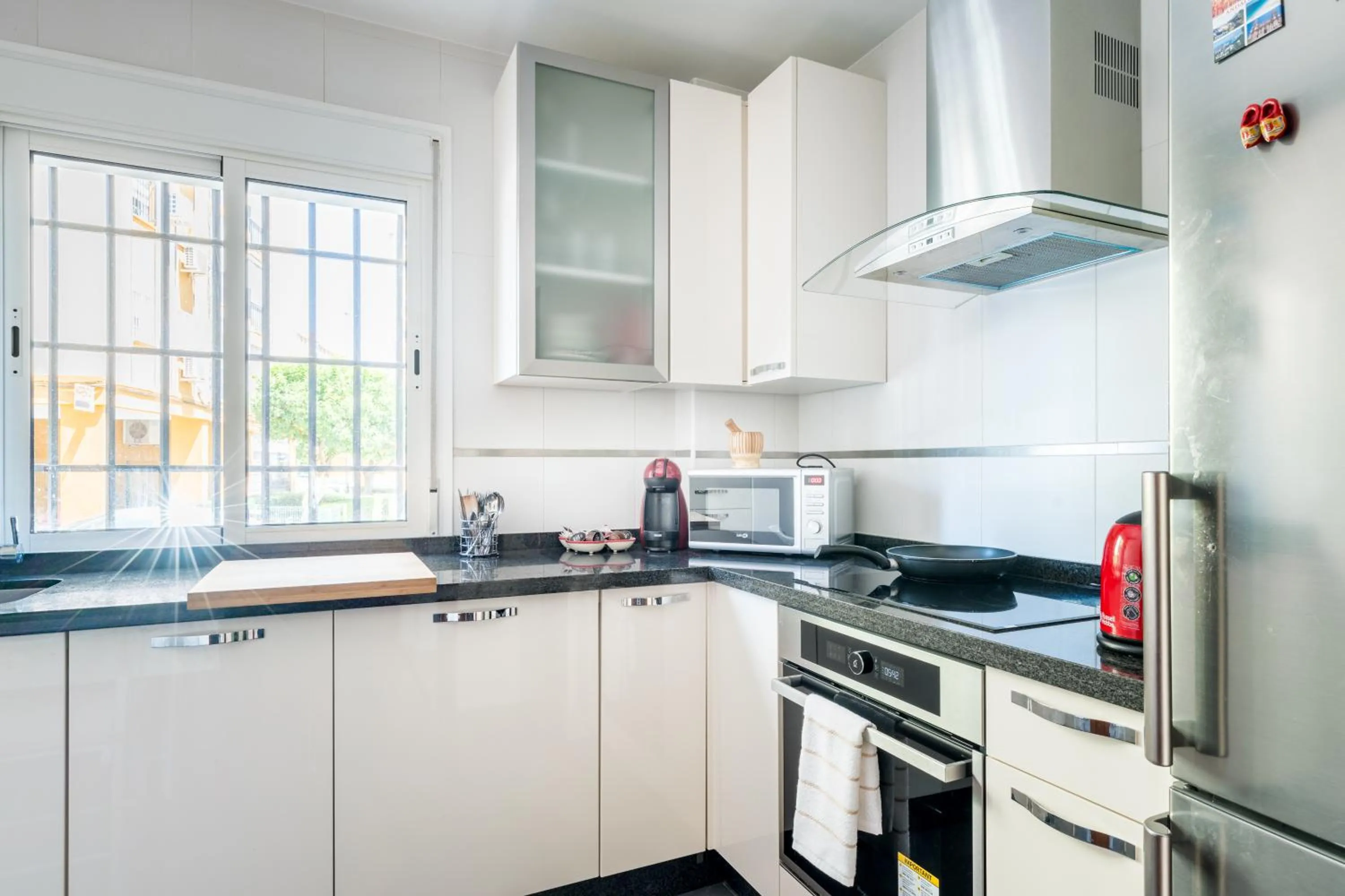 oven in Anna Triana Boutique Apartament