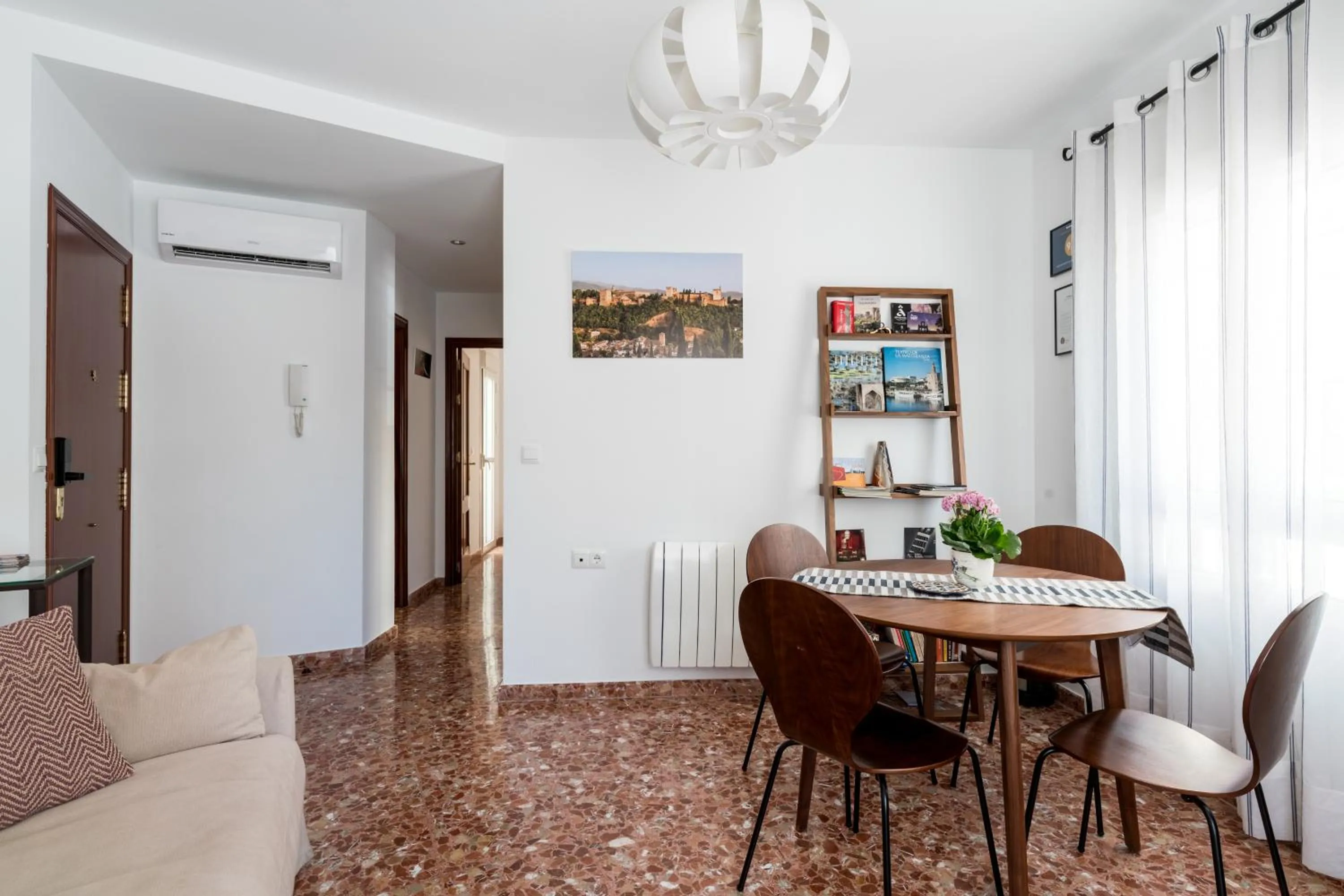 Communal lounge/ TV room in Anna Triana Boutique Apartament