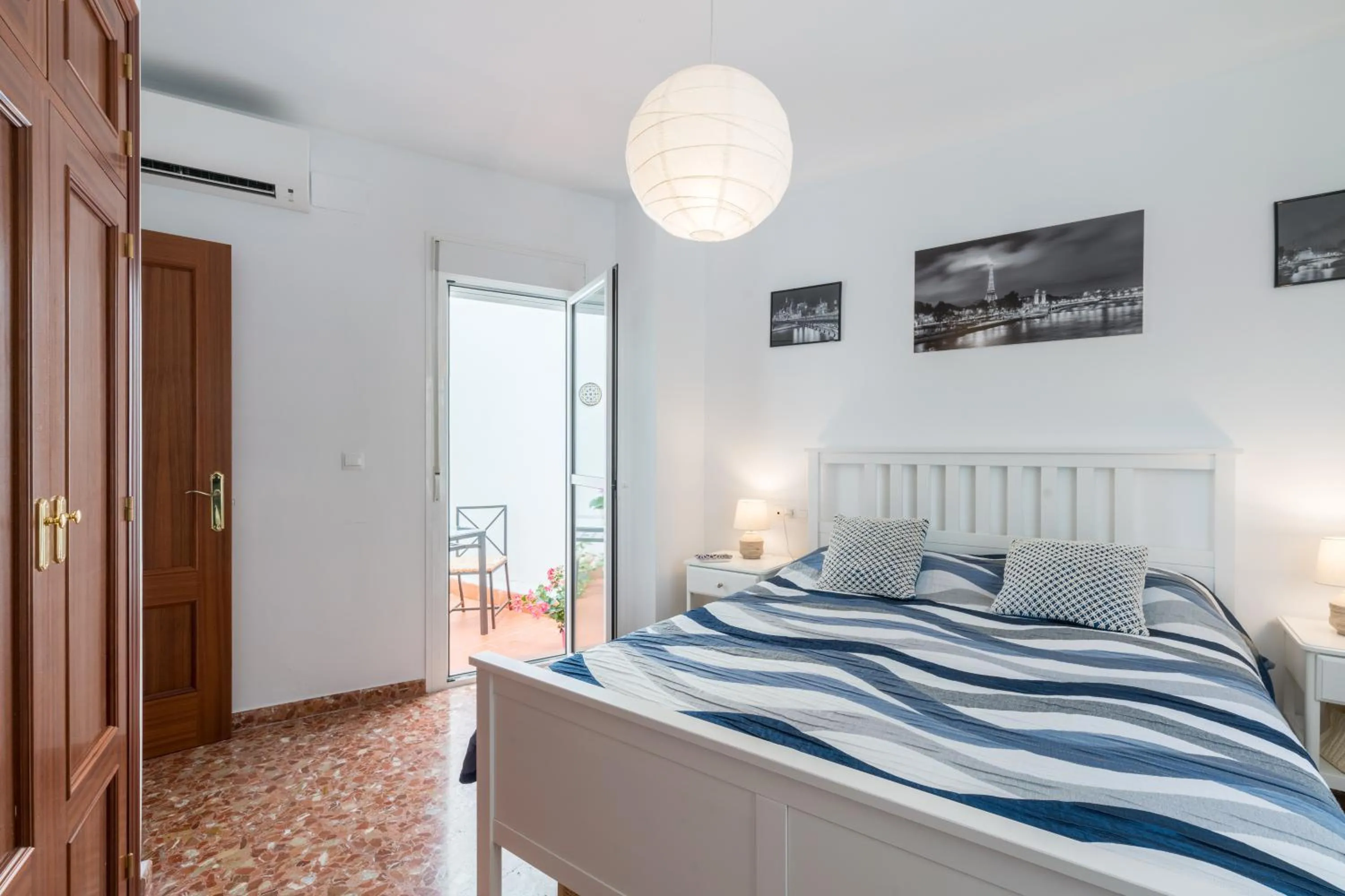 Photo of the whole room, Bed in Anna Triana Boutique Apartament