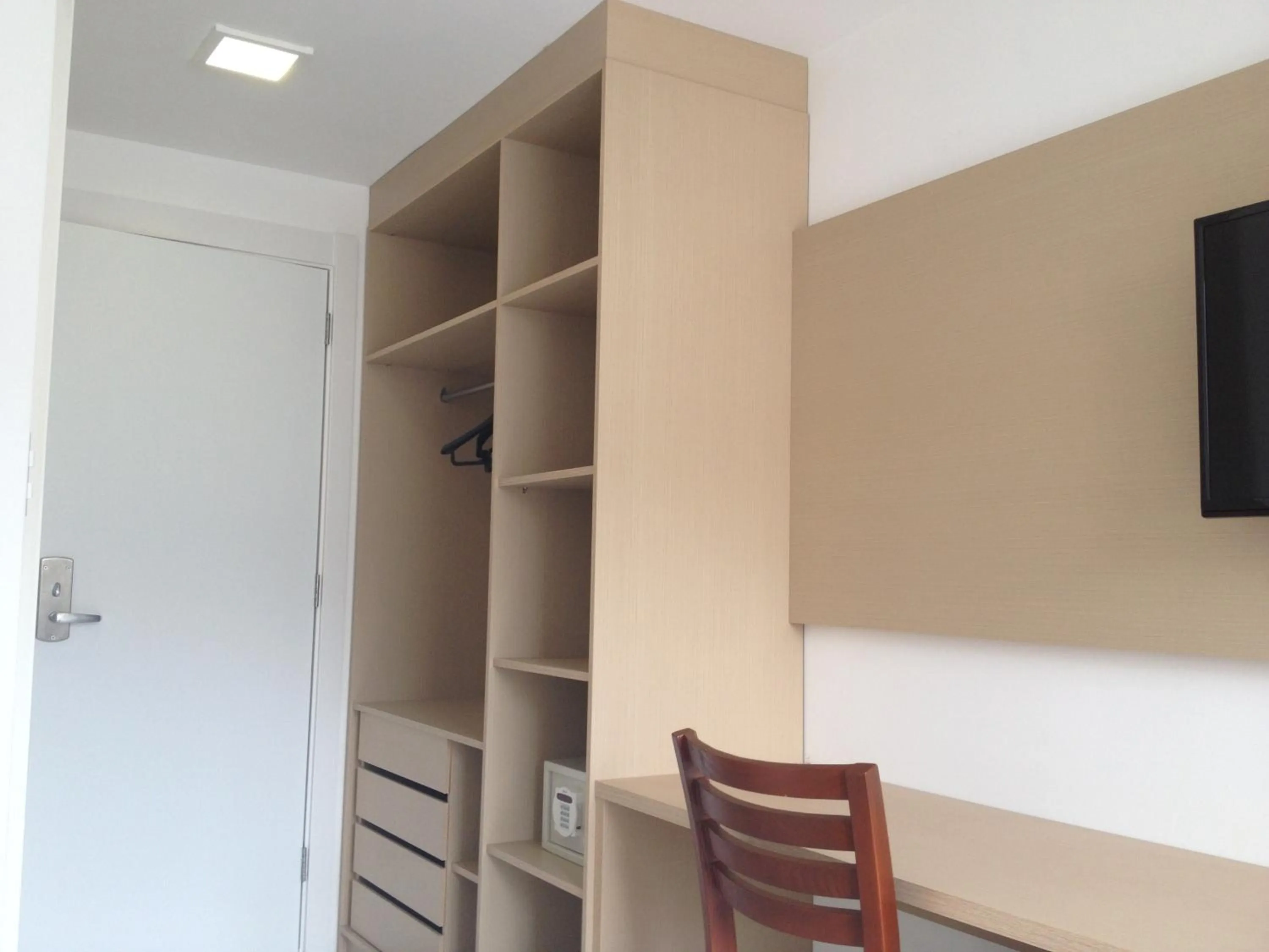 Photo of the whole room in Atalaia Apart Hotel