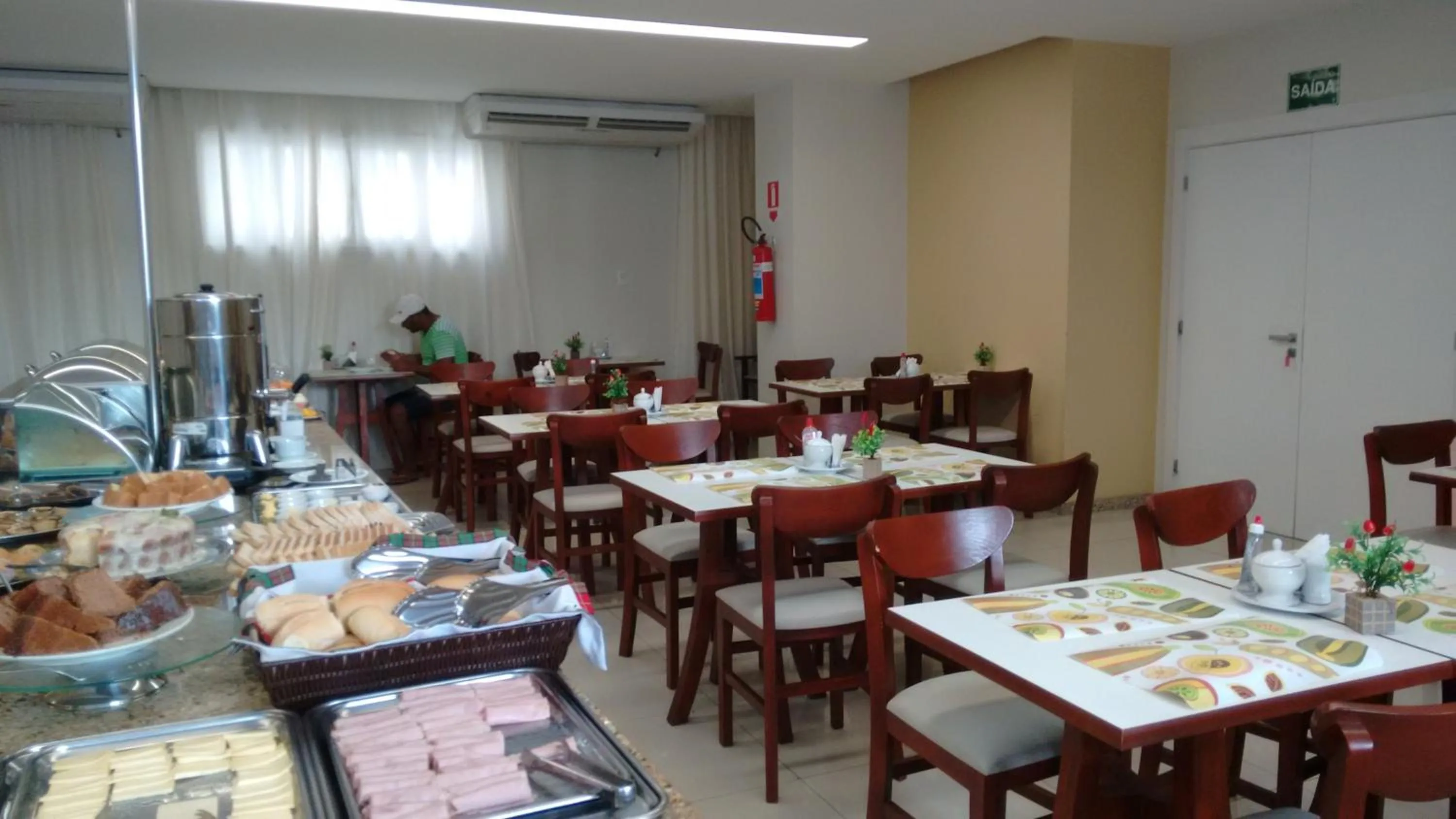 Restaurant/places to eat in Atalaia Apart Hotel