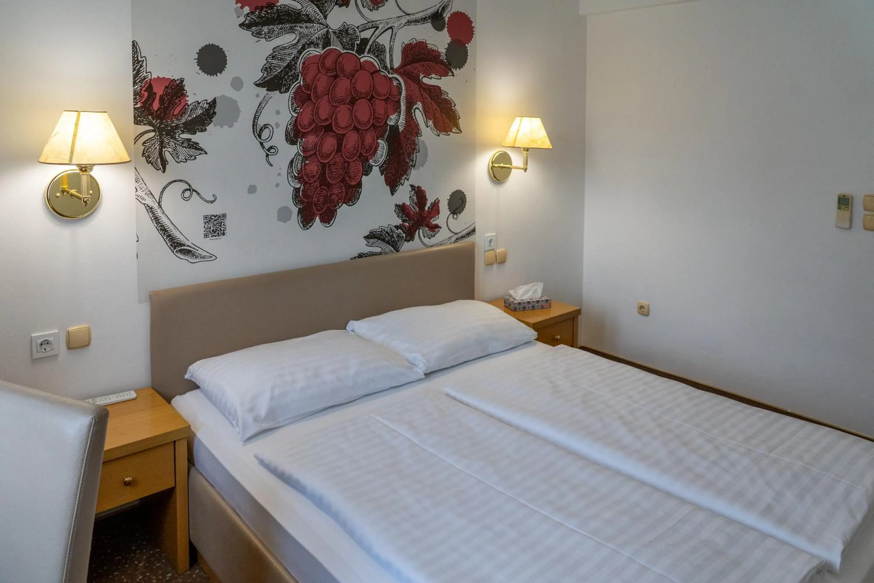 Bed in Hotel Piramida