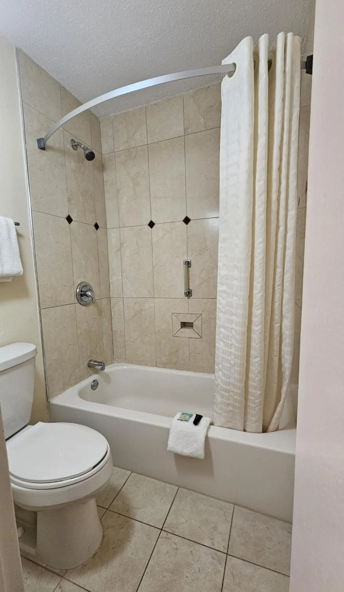 Toilet in Americas Best Value Inn Mount Vernon