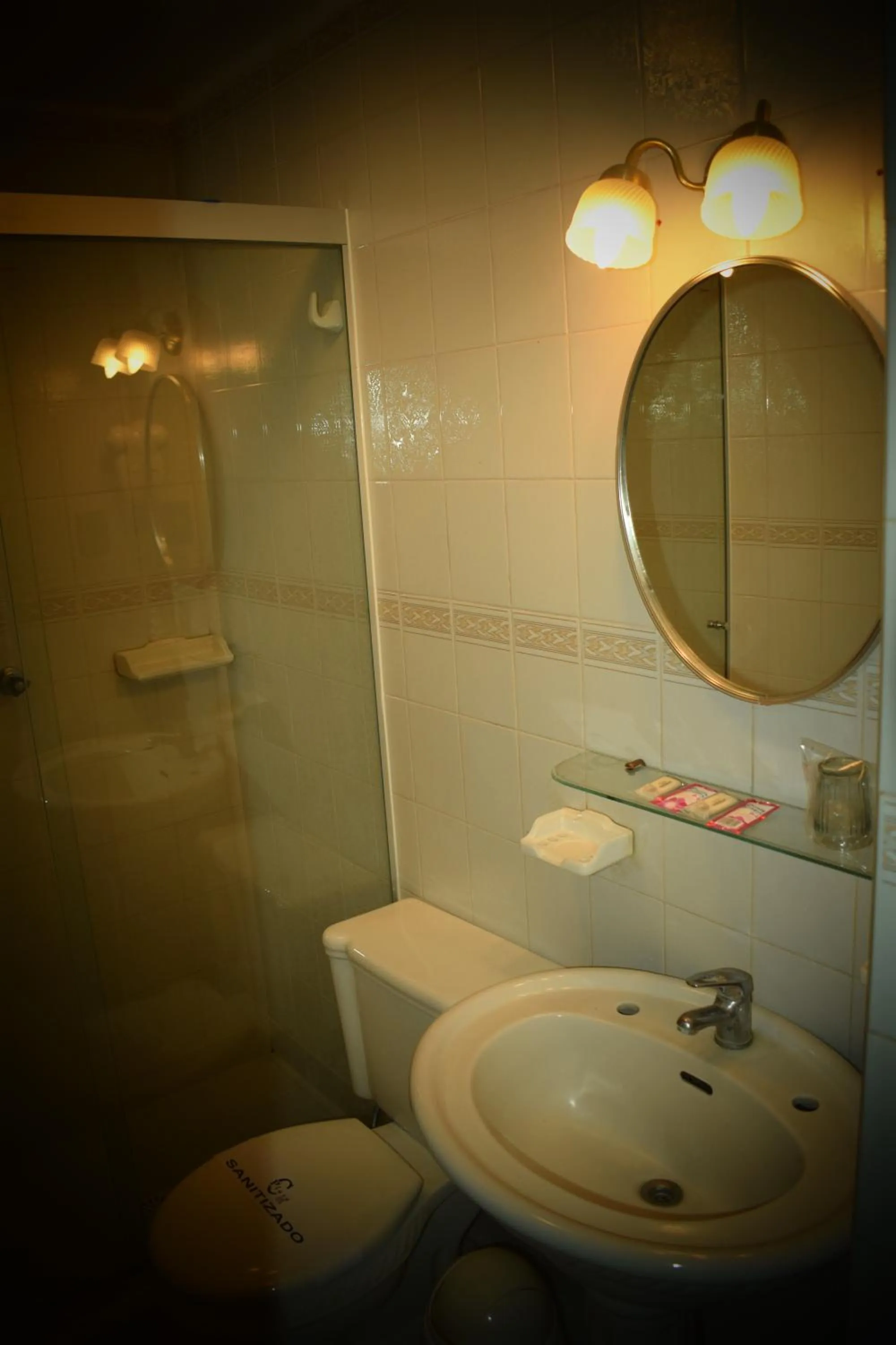 Toilet in Capital Plaza Hotel
