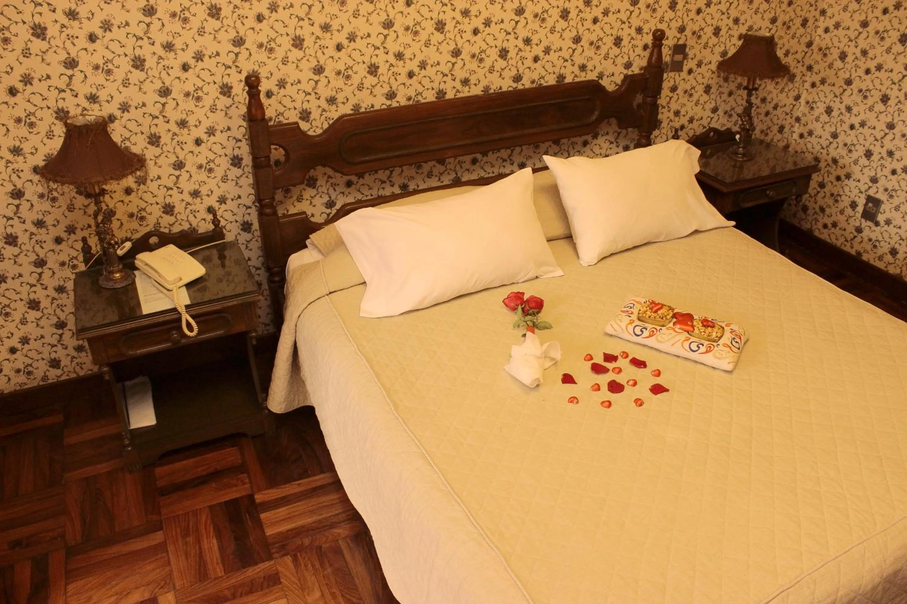 Bed in Capital Plaza Hotel