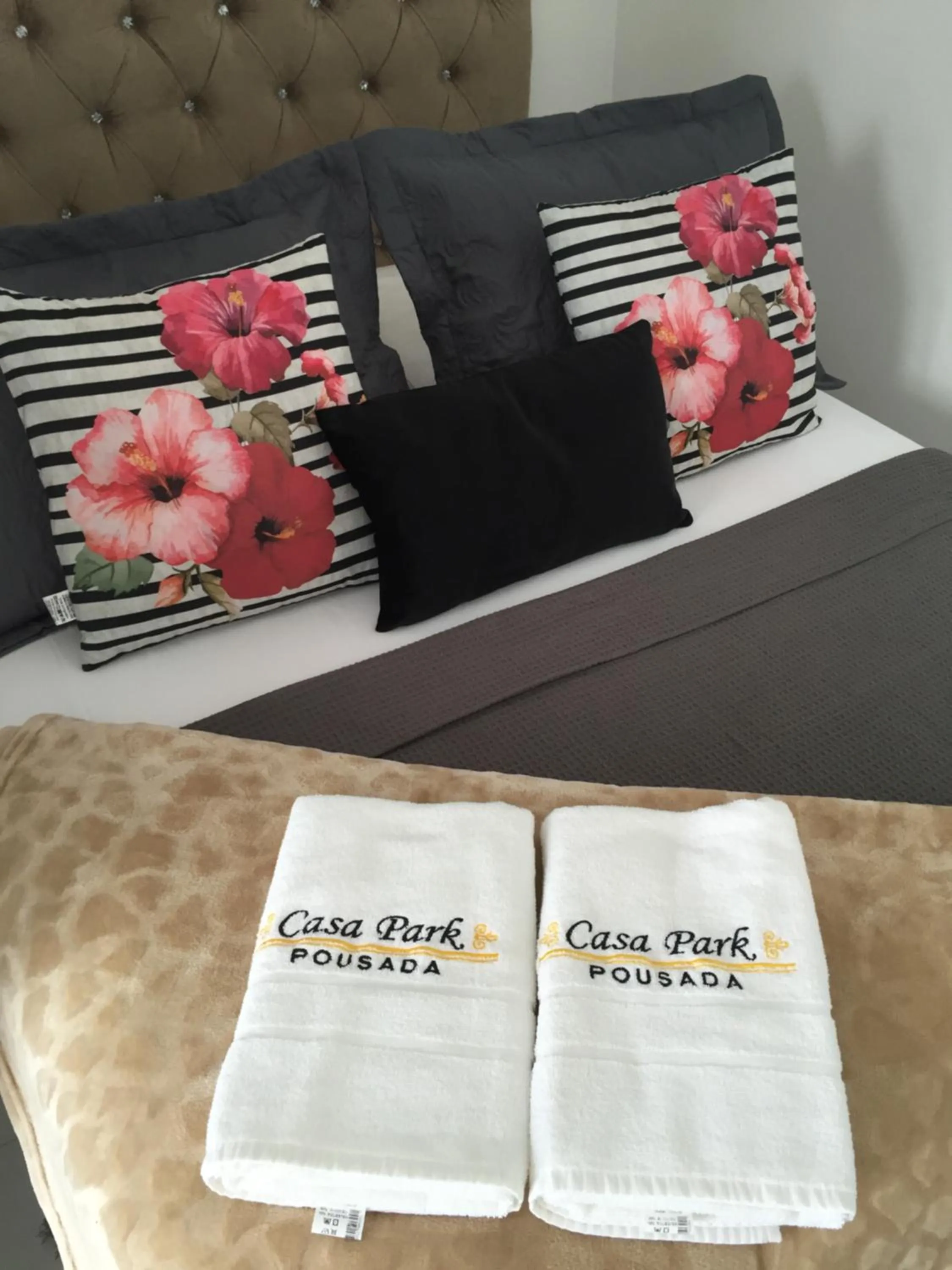 Decorative detail, Bed in Pousada CasaPark