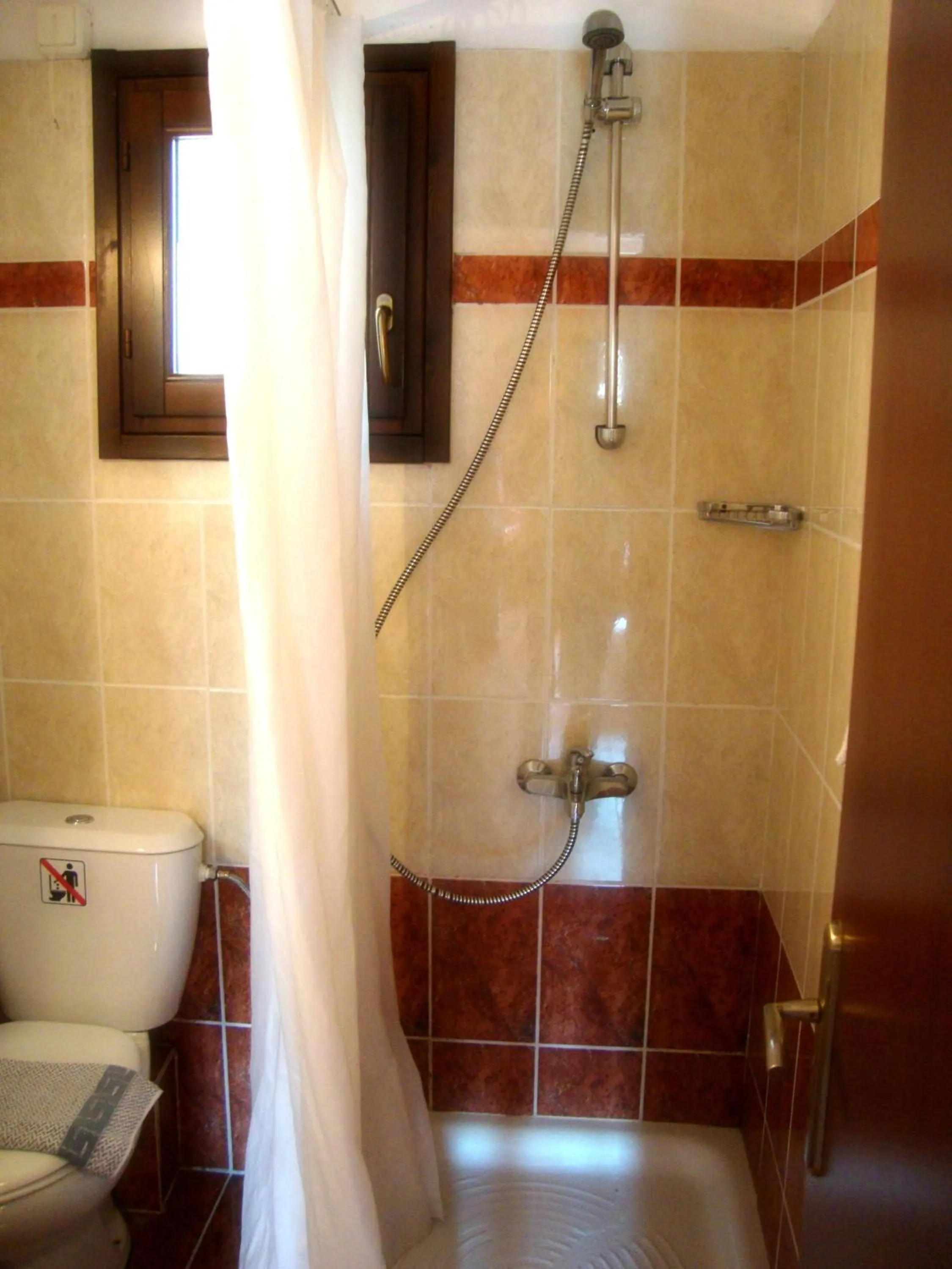 Bathroom in Enalion Hotel