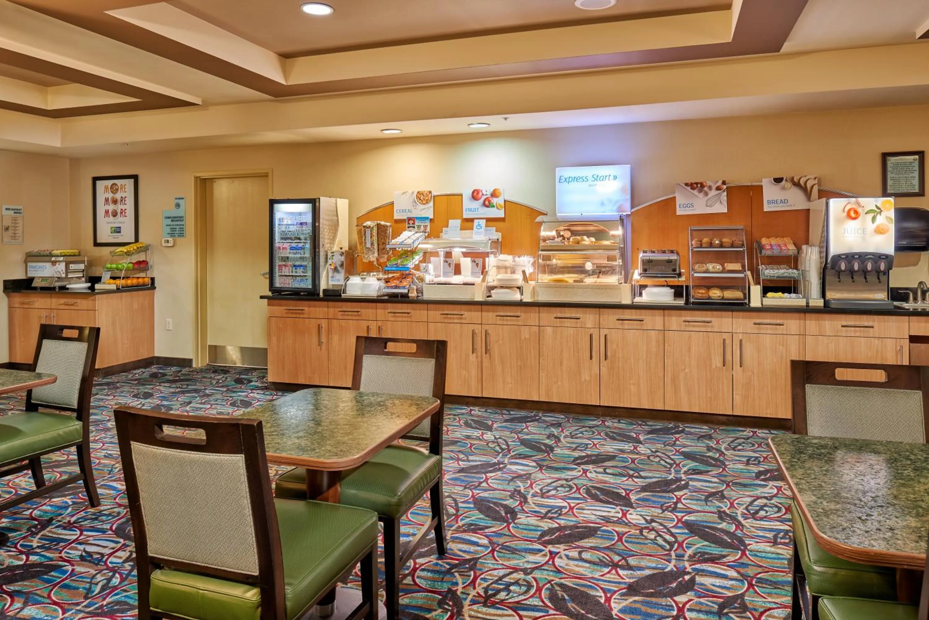 Breakfast in Holiday Inn Express & Suites El Paso Airport by IHG