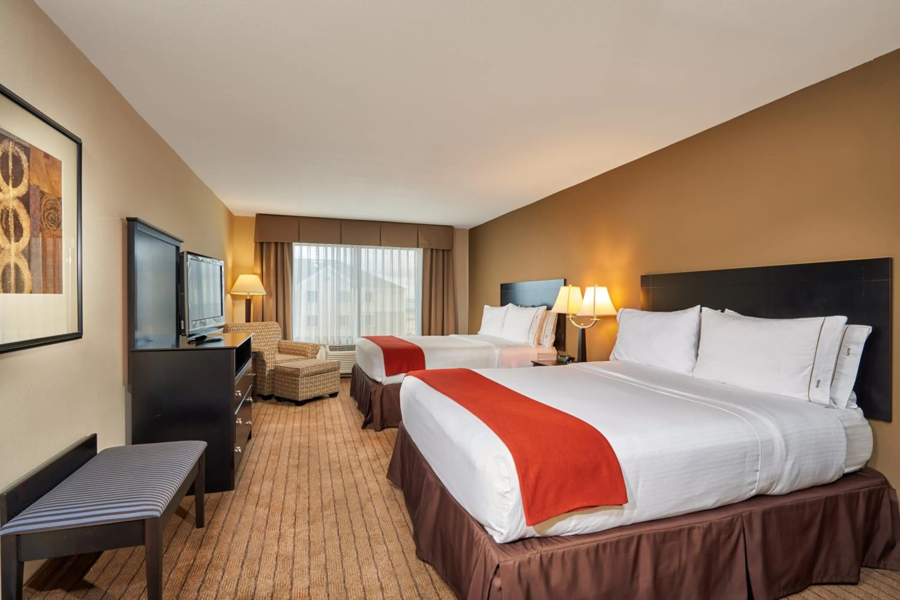 Photo of the whole room, Bed in Holiday Inn Express & Suites El Paso Airport by IHG