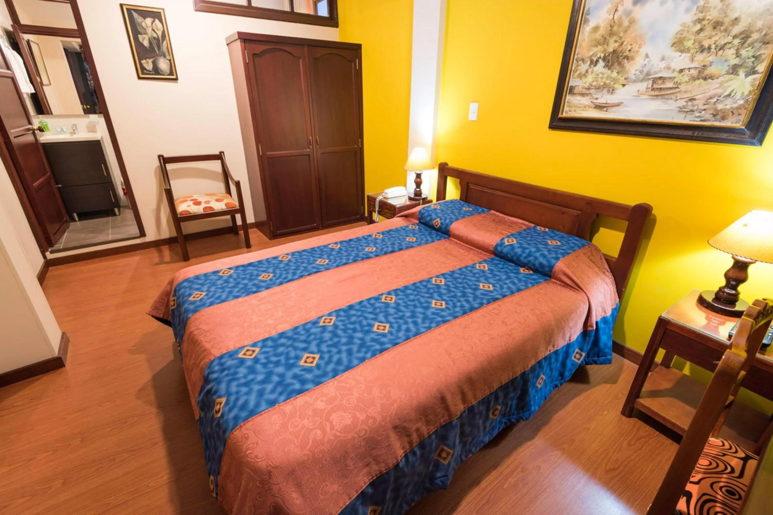 Photo of the whole room, Bed in Hotel Francés La Maison