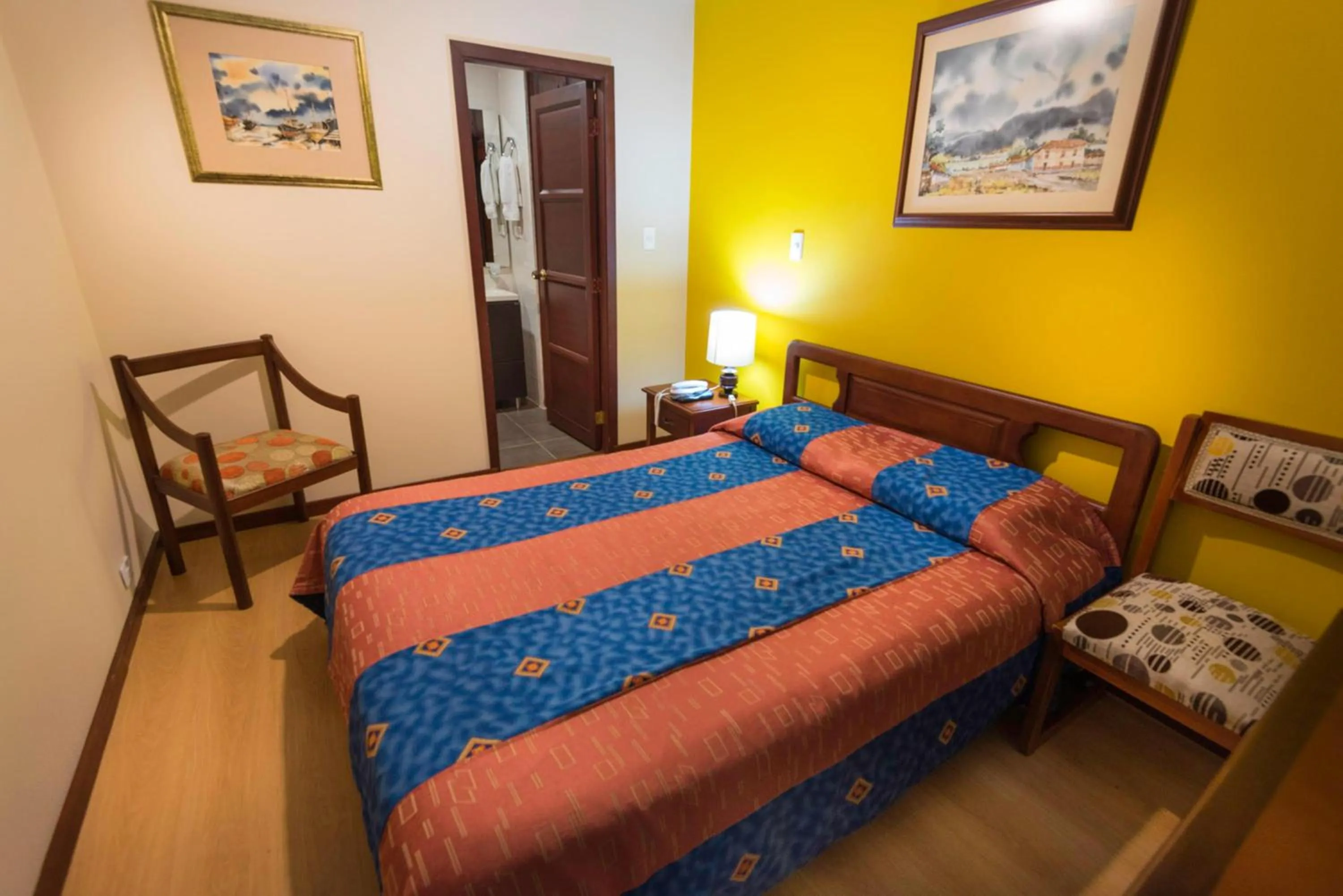 Bedroom, Bed in Hotel Francés La Maison