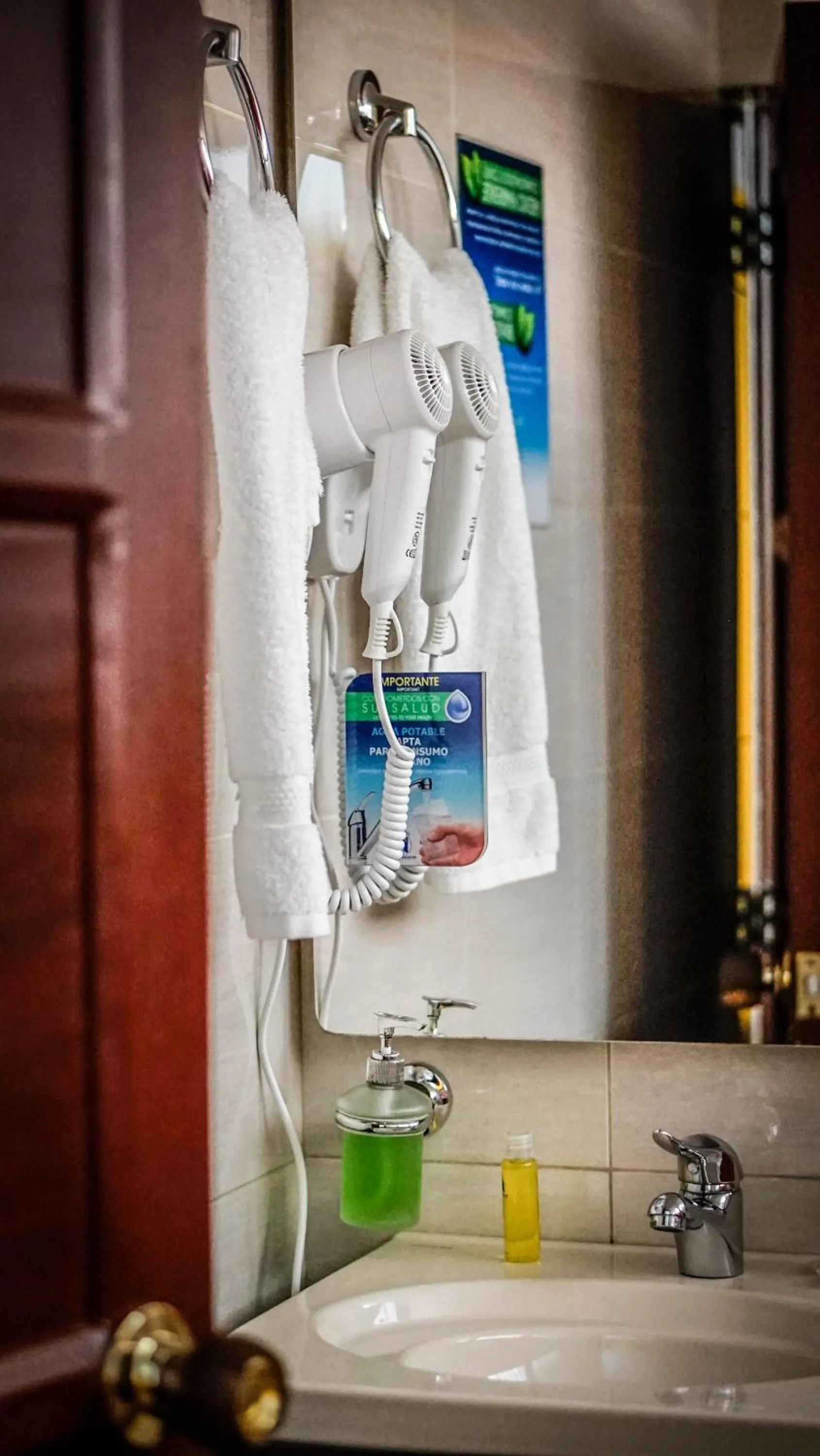 Day in Hotel Francés La Maison