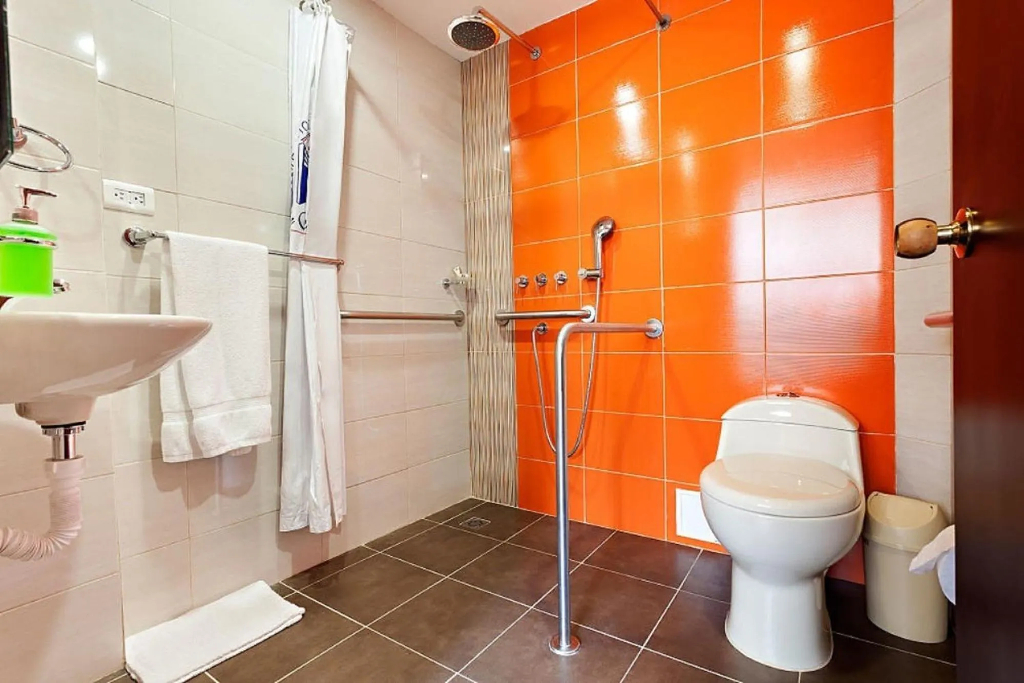 Day in Hotel Francés La Maison