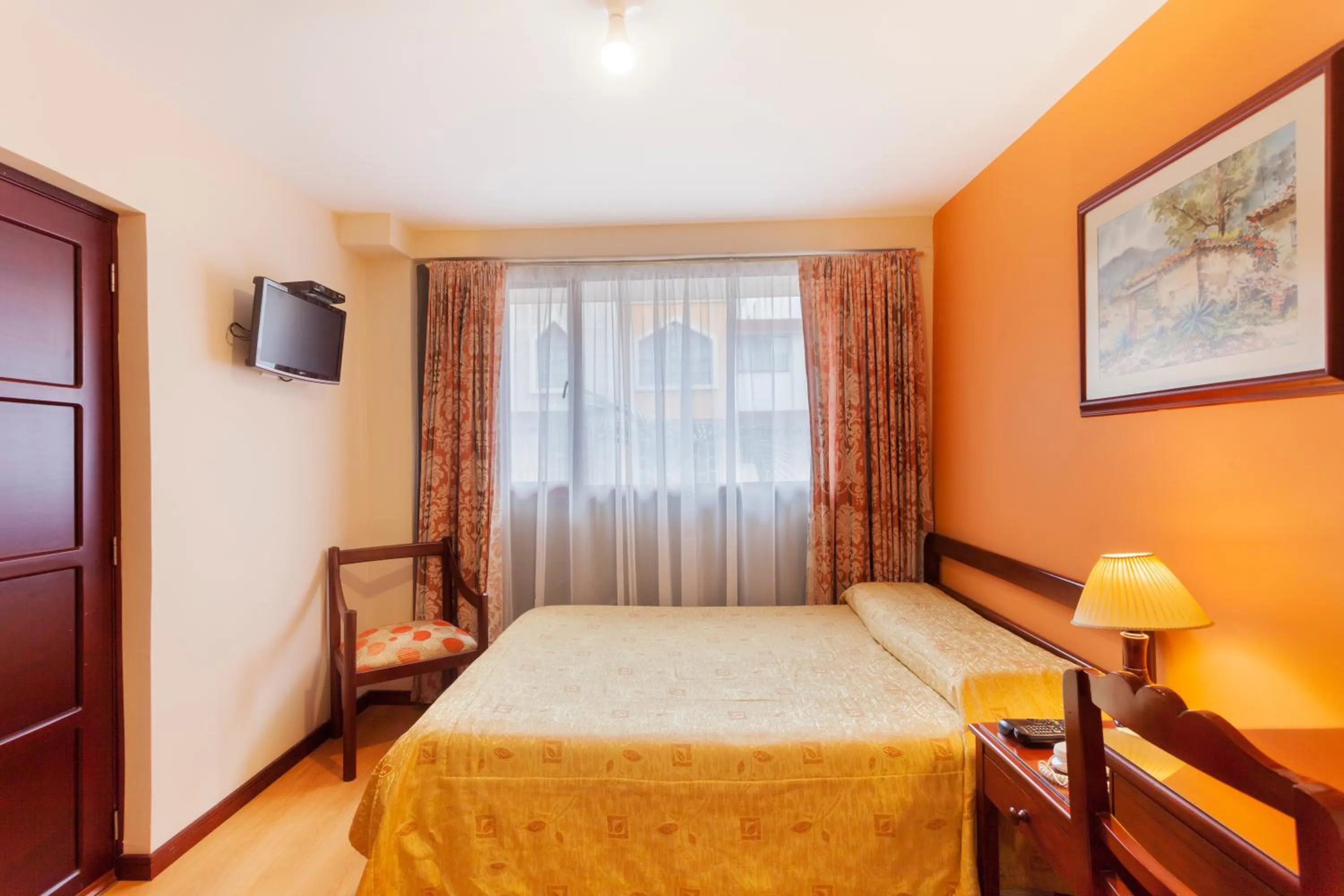 Bed in Hotel Francés La Maison