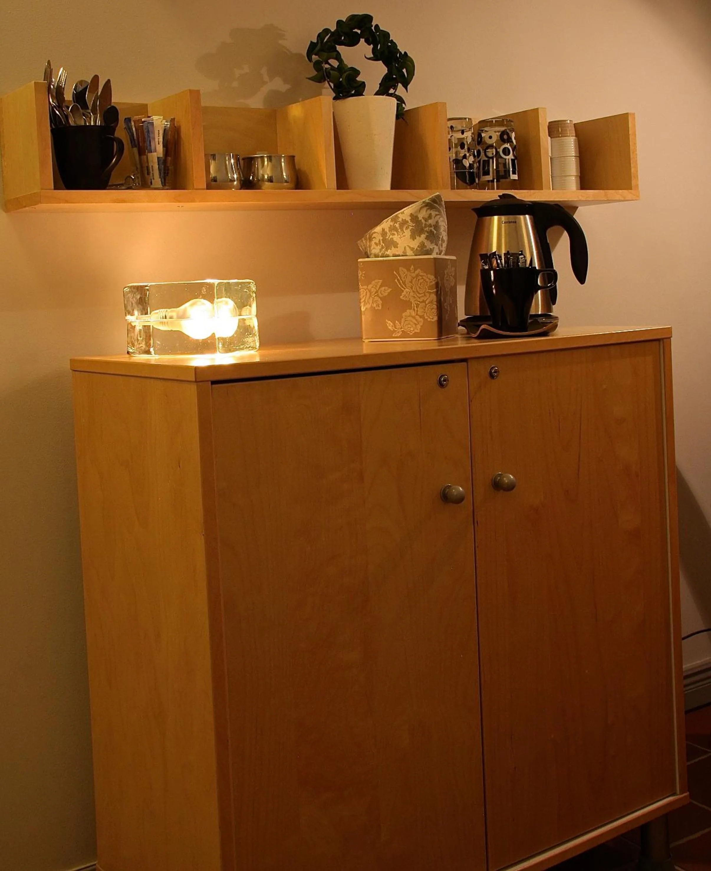 Coffee/tea facilities in Hotell Oskar