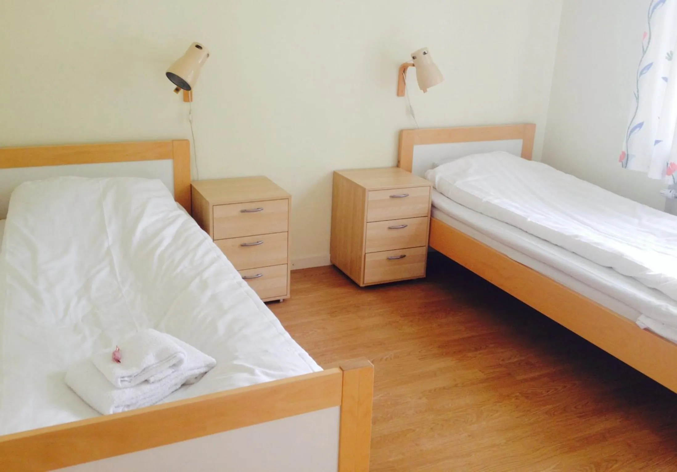 Bed in Nordiska Folkhögskolan Bed and Breakfast