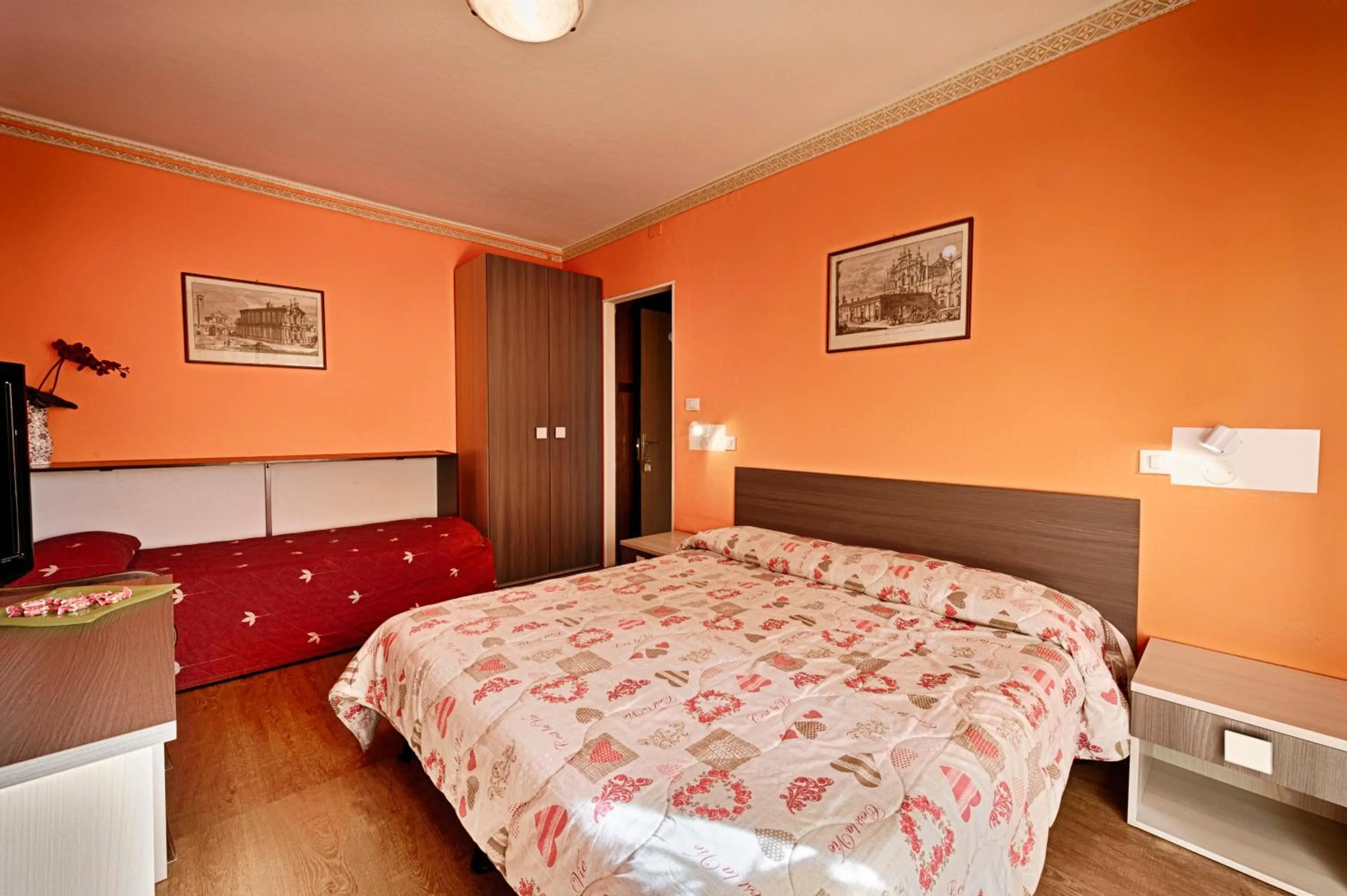 Bed in Albergo Mancuso del Voison