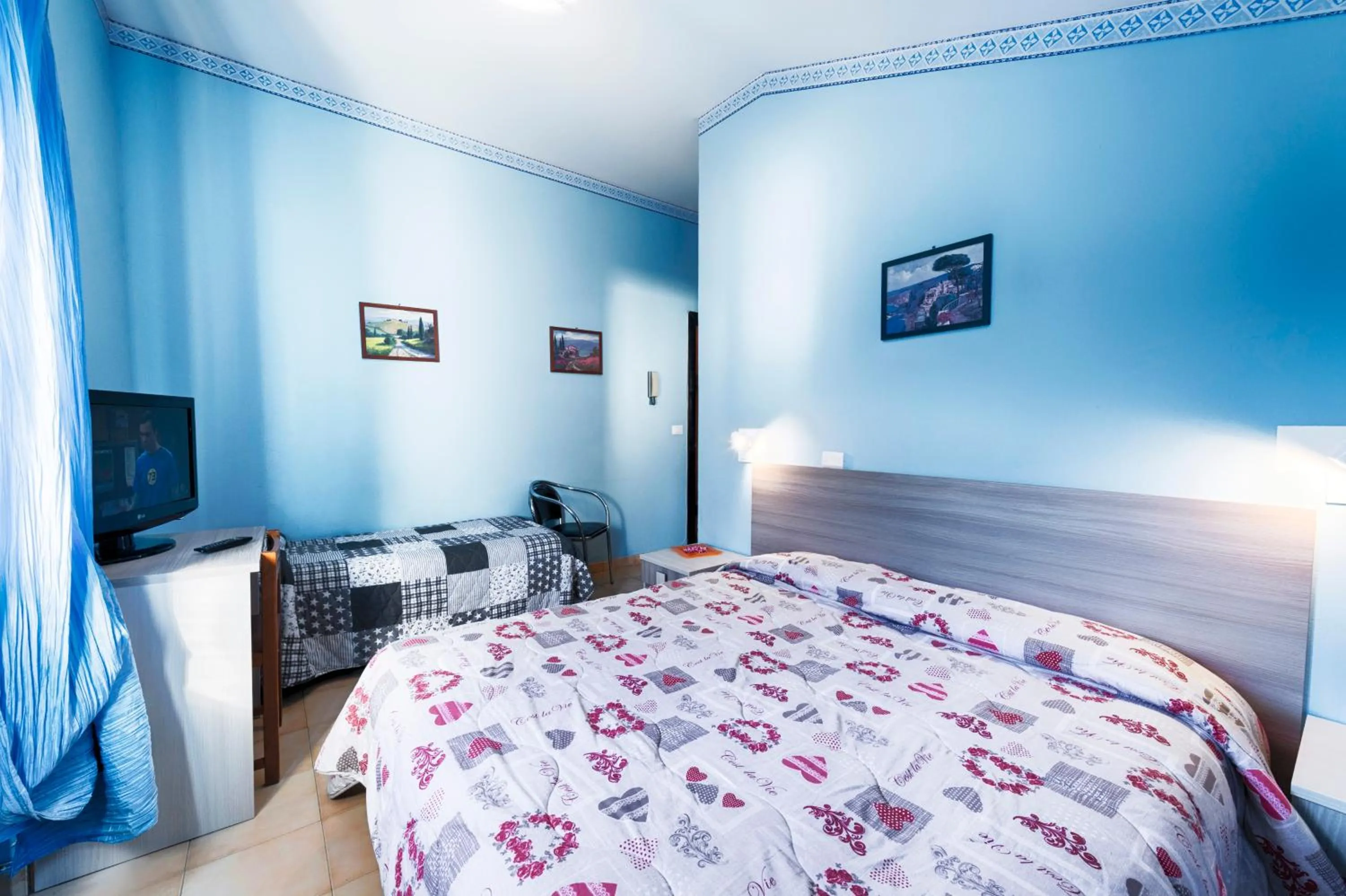 Bed in Albergo Mancuso del Voison