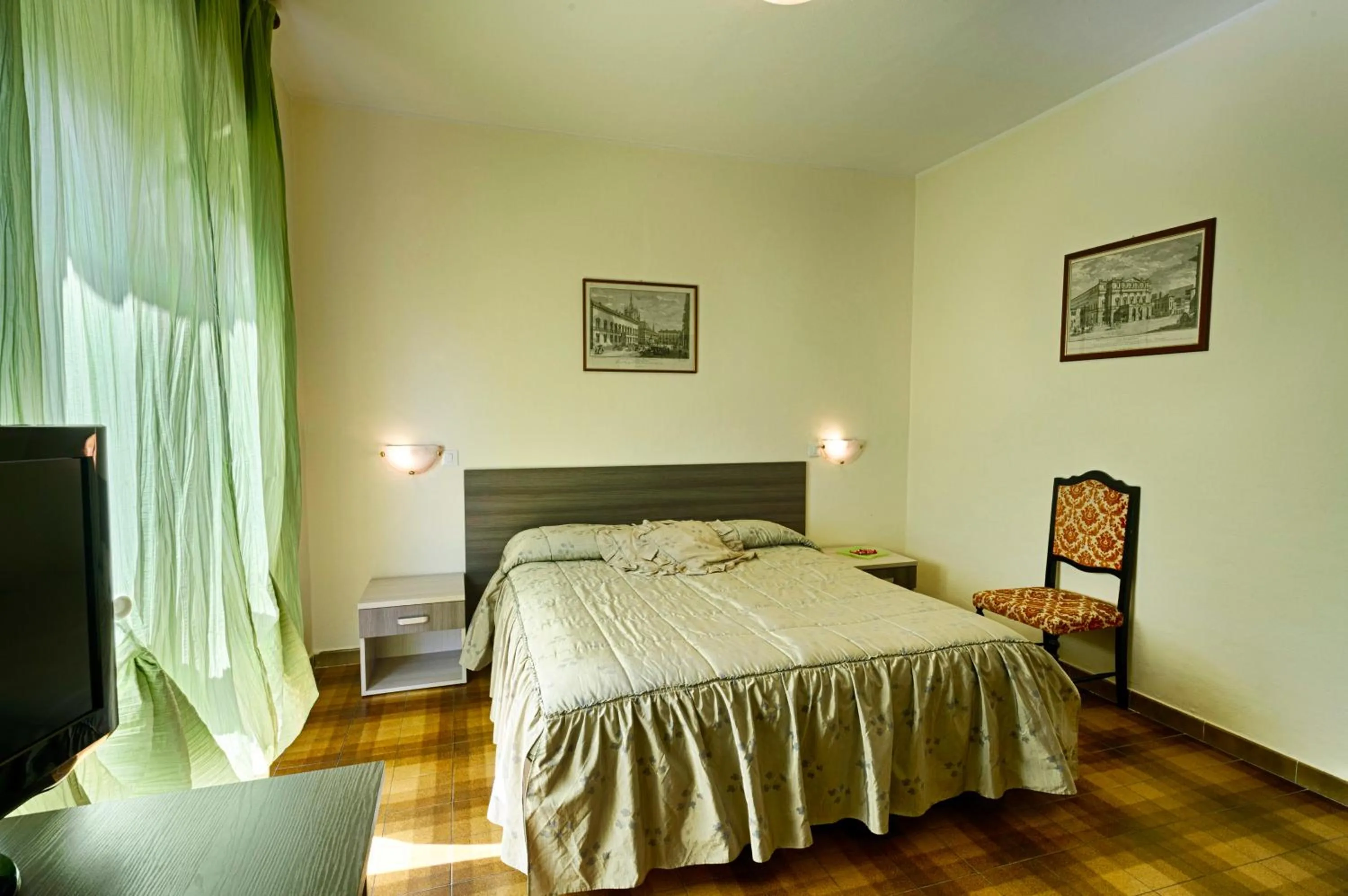 Bed in Albergo Mancuso del Voison