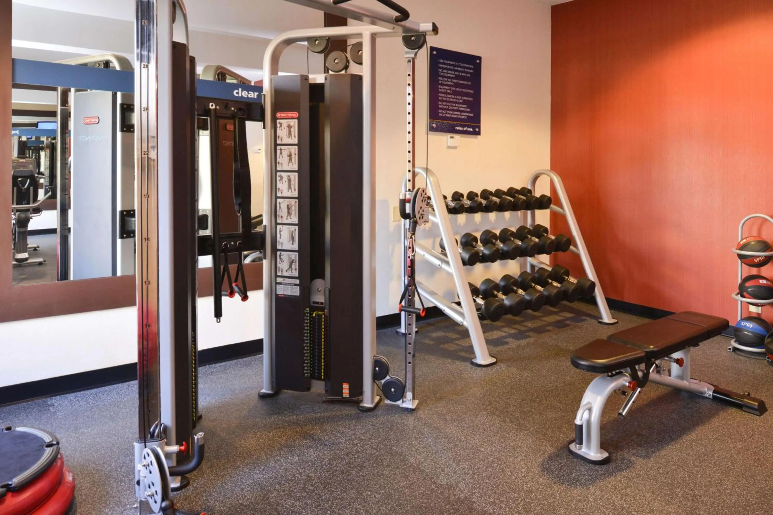 Fitness centre/facilities in Hampton Inn Tulsa Sand Springs