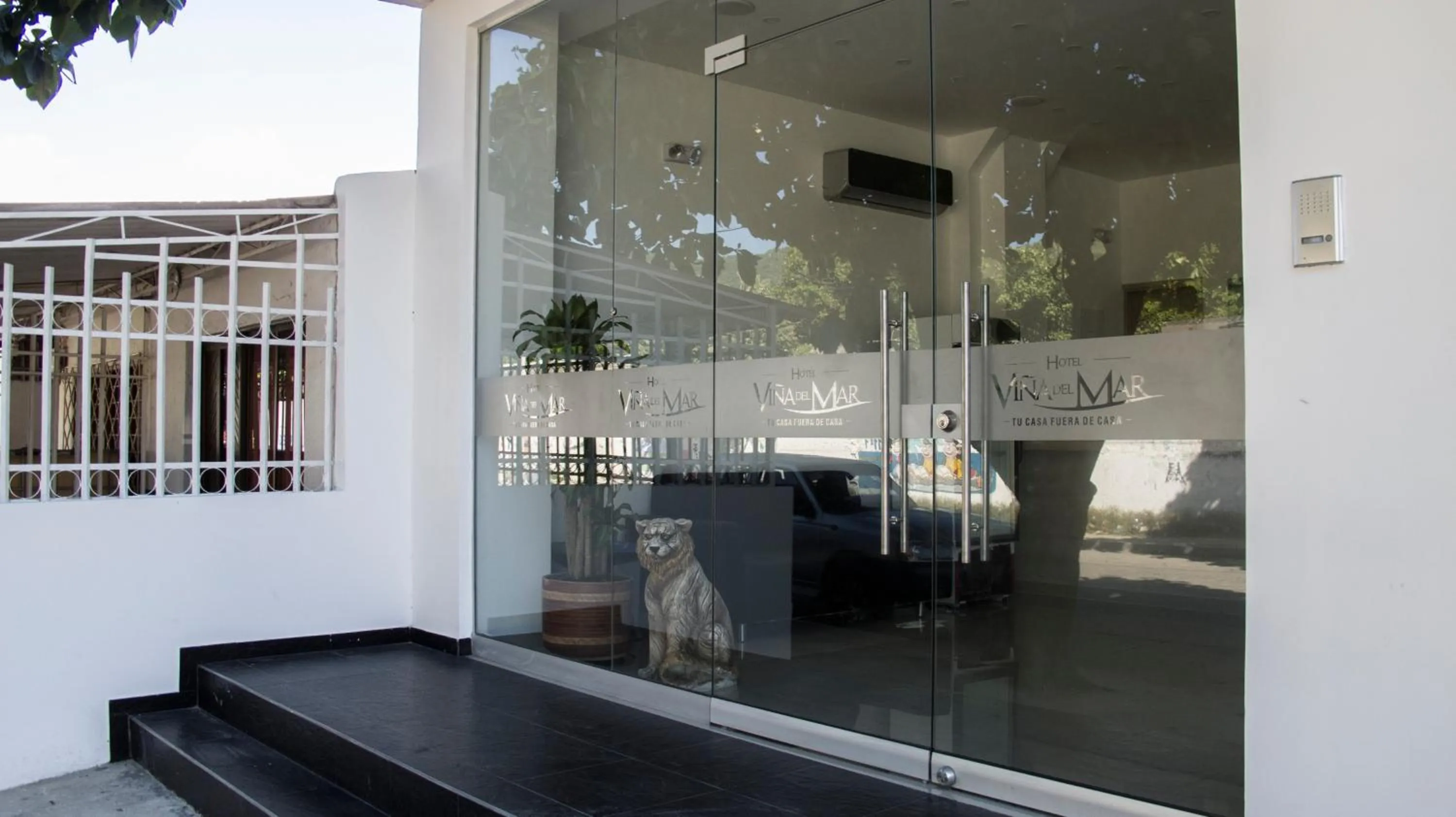 Property building in Hotel Viña Del Mar