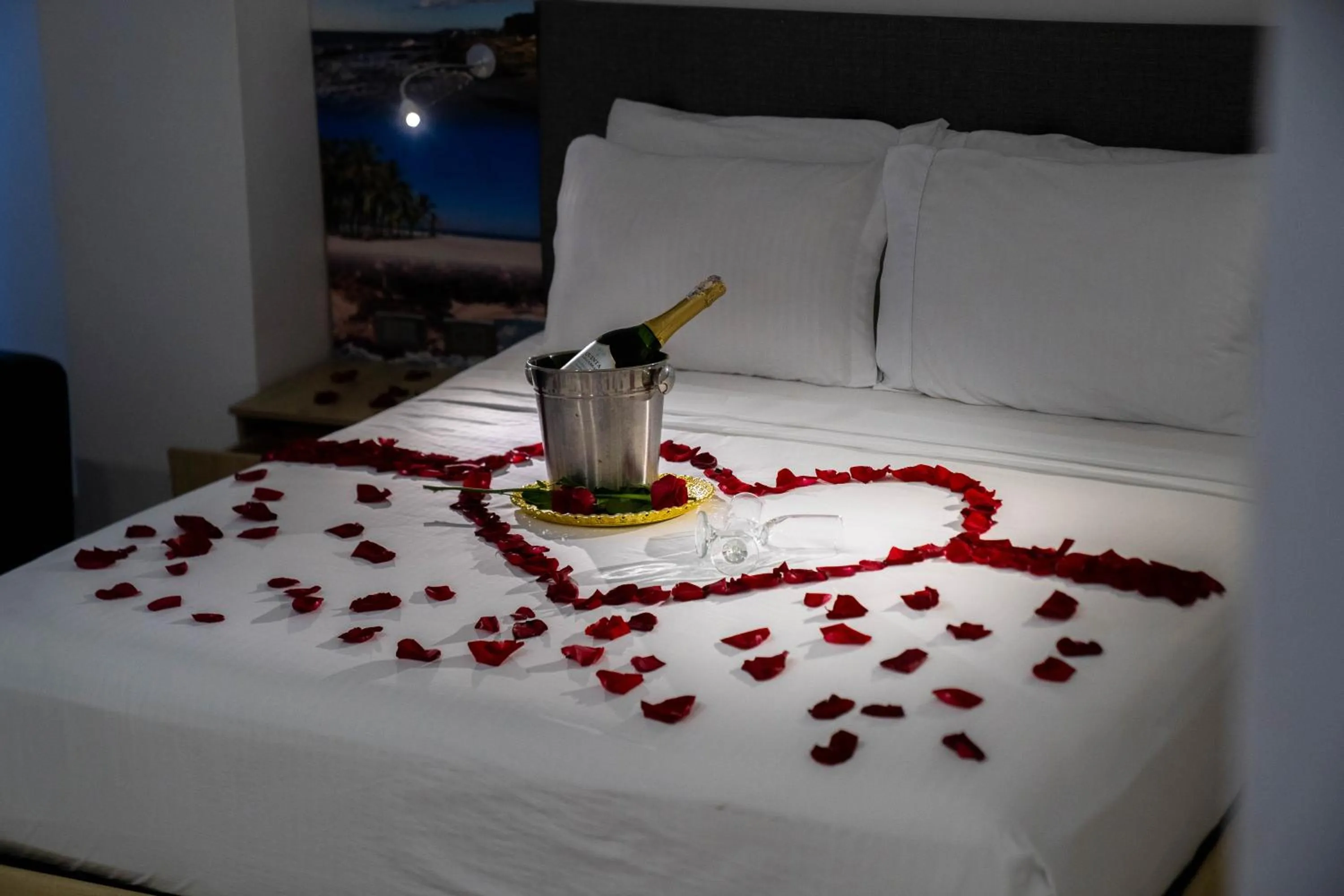 Photo of the whole room, Bed in Hotel Viña Del Mar