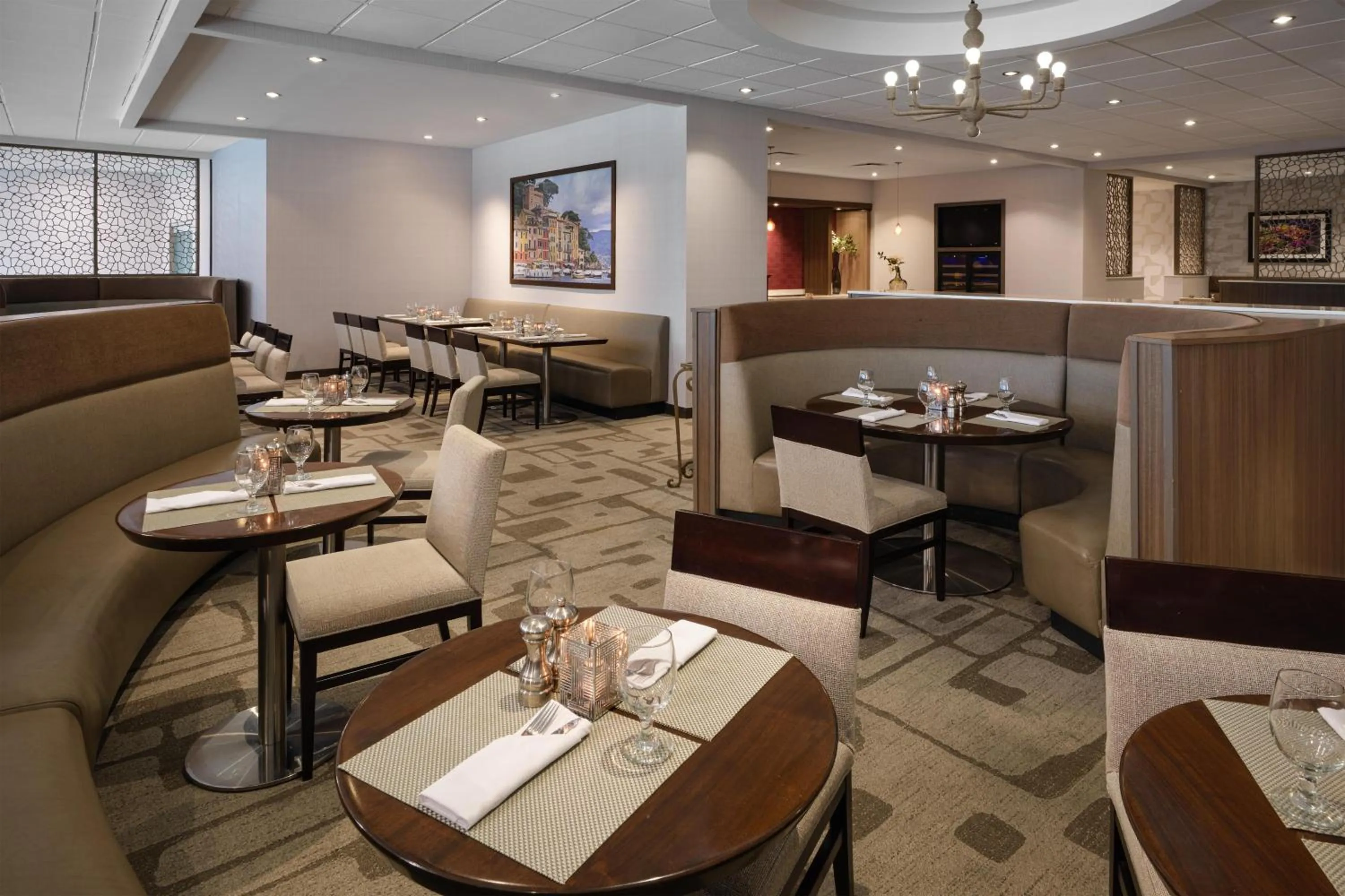 Restaurant/places to eat in Hilton Washington DC/Rockville Hotel & Executive Meeting Center