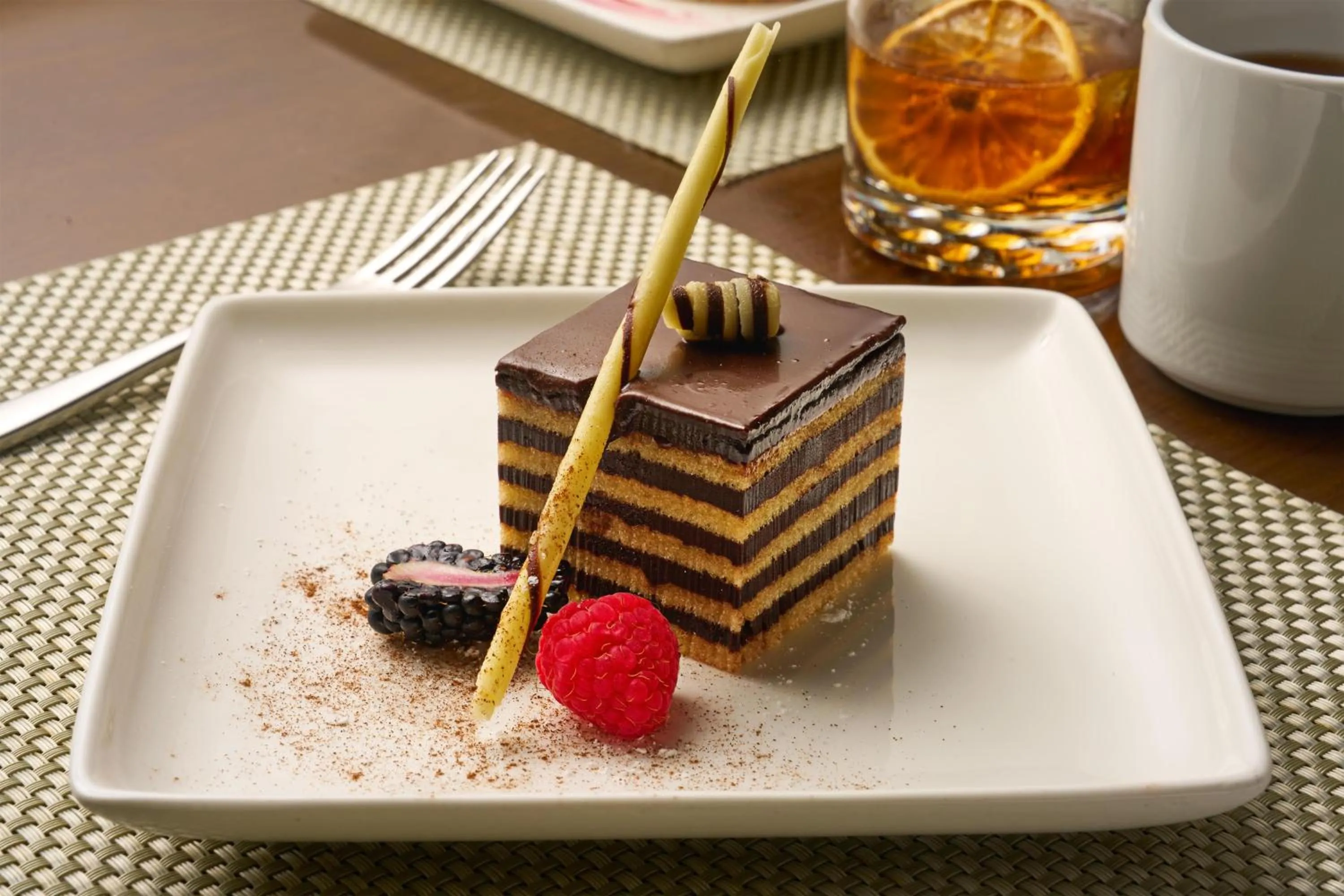 Dining area in Hilton Washington DC/Rockville Hotel & Executive Meeting Center