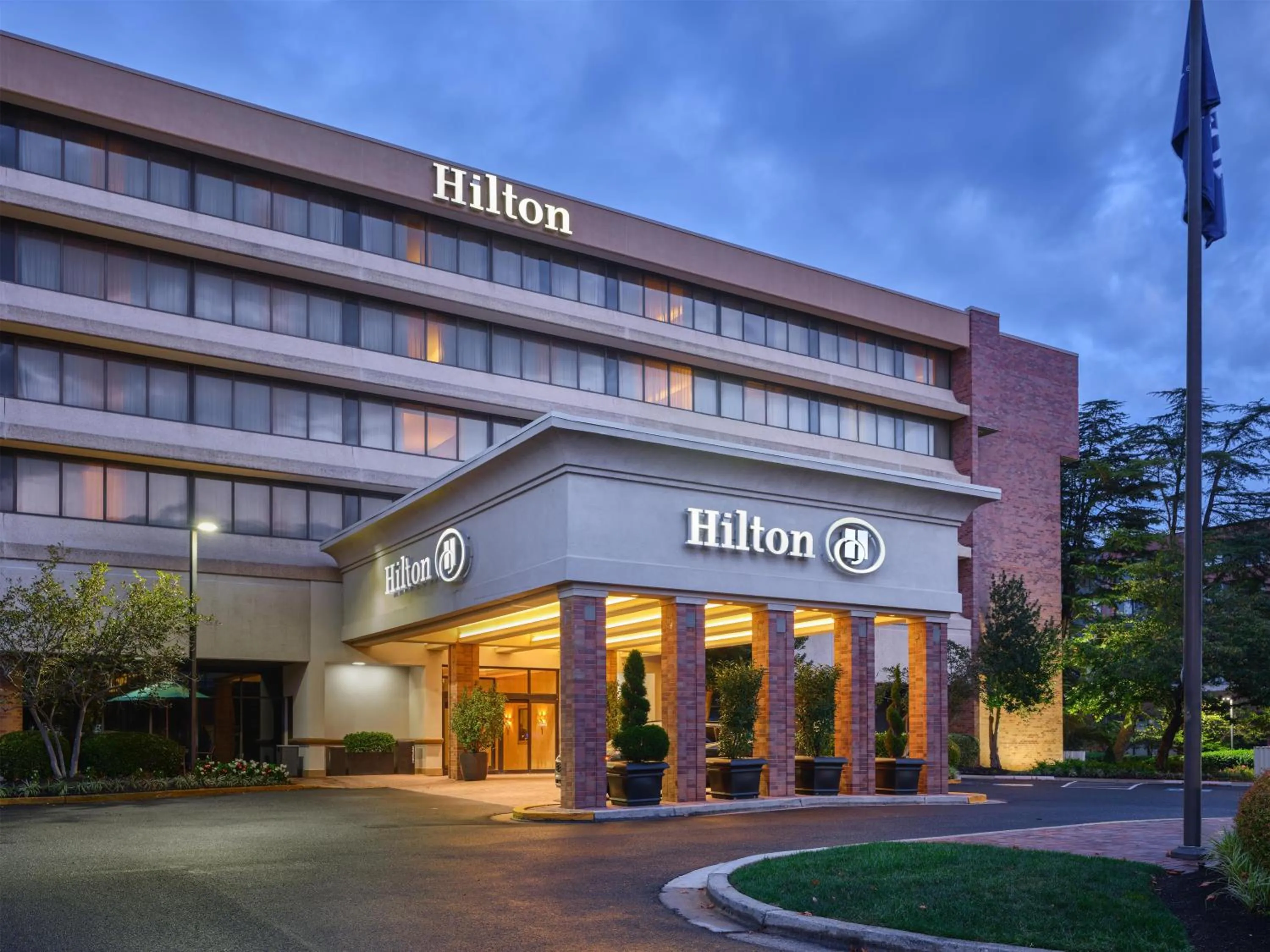 Property building in Hilton Washington DC/Rockville Hotel & Executive Meeting Center