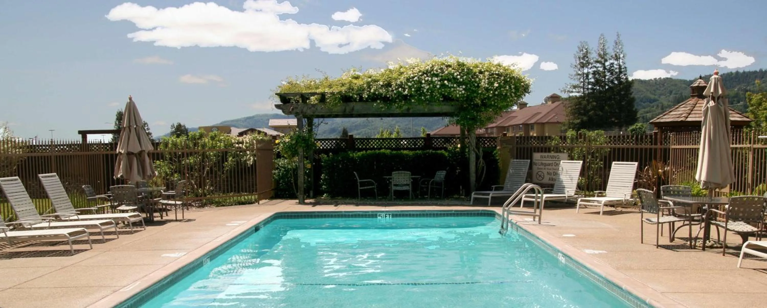 Pool view in Hampton Inn Ukiah