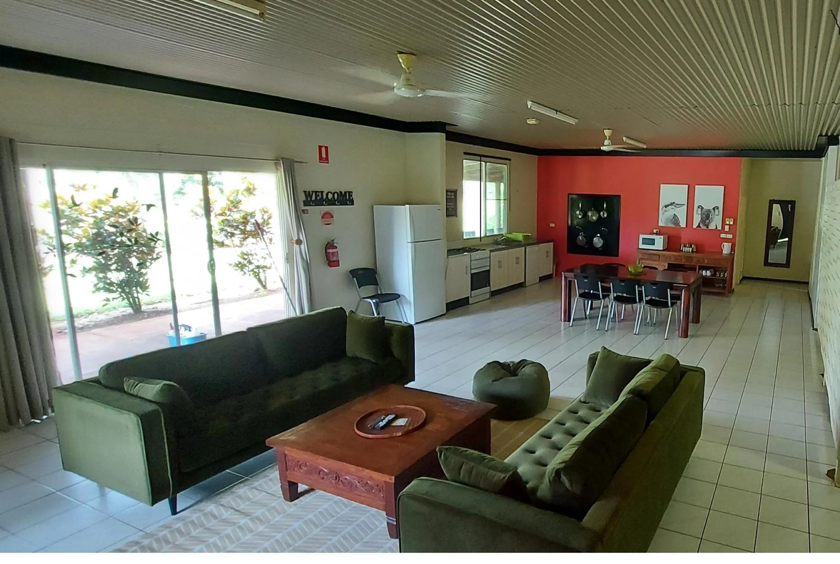 Communal lounge/ TV room in Litchfield Tourist Park