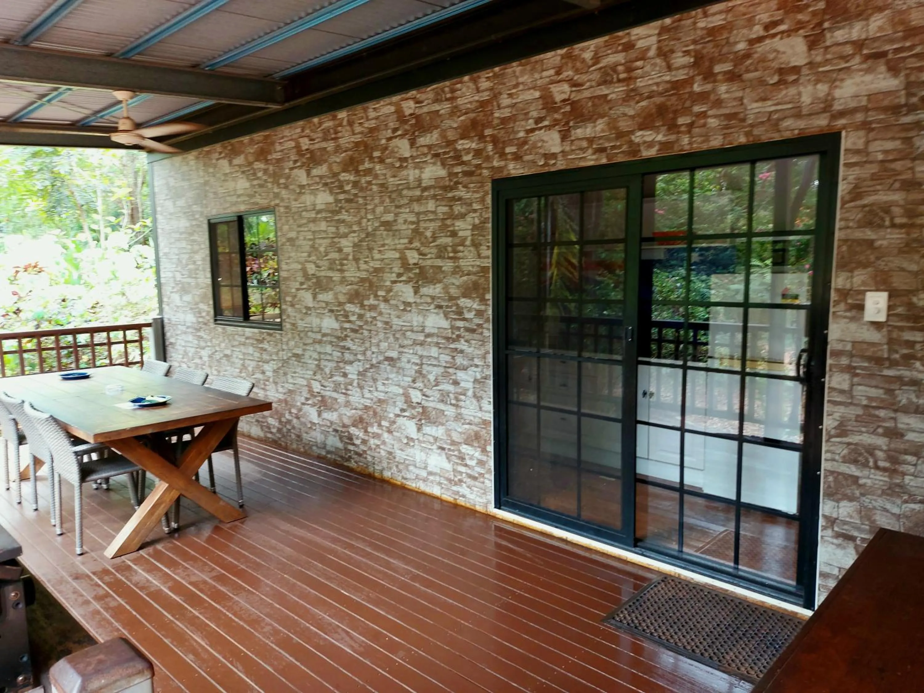 Dining area in Litchfield Tourist Park